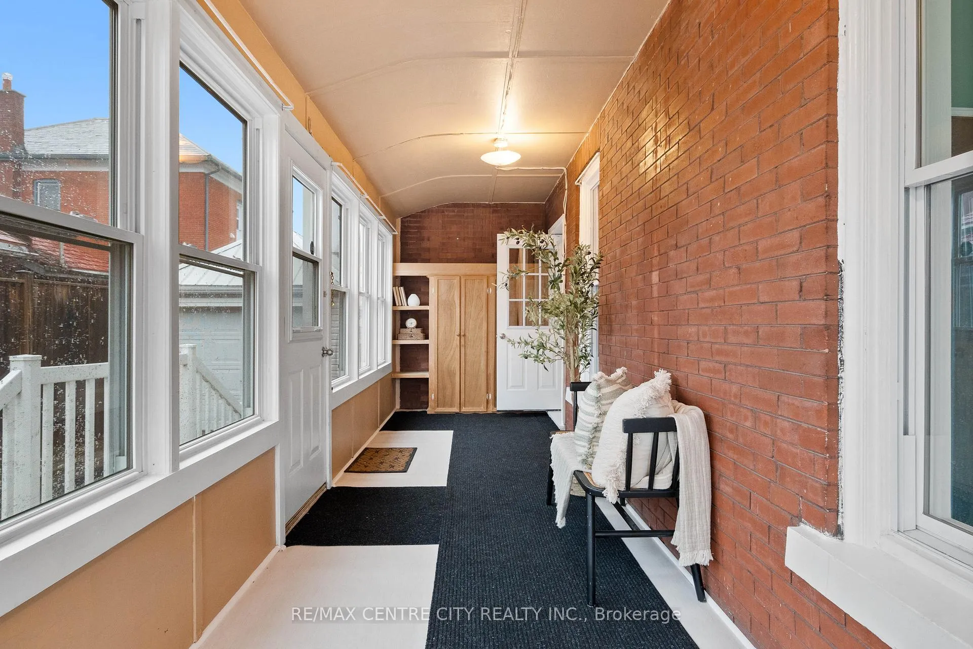 Photo 5 of 65 King Street, Aylmer — HOMEH