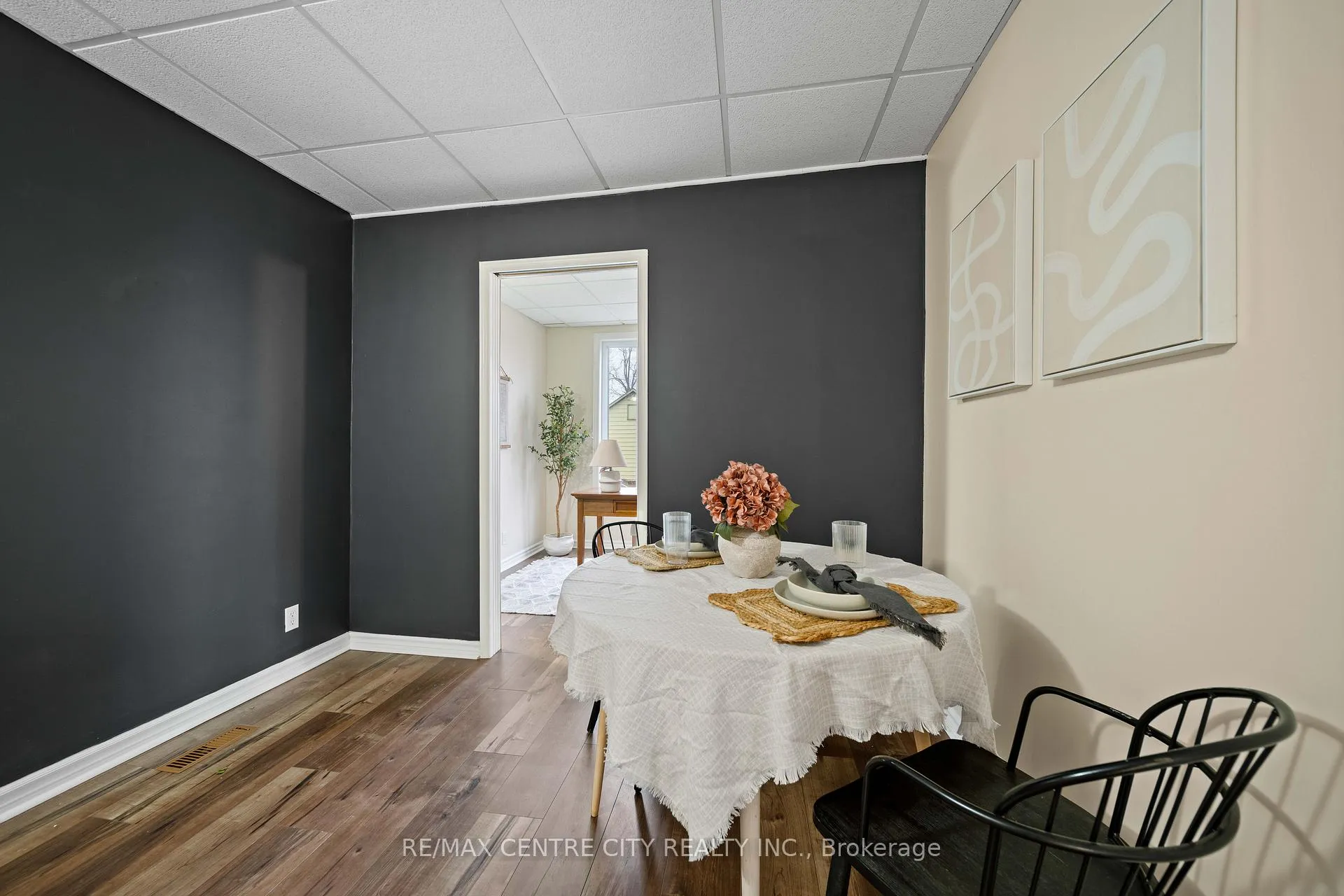 Photo 11 of 65 King Street, Aylmer — HOMEH