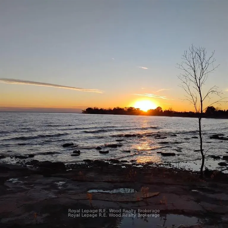 Photo 19 of 1806 Lakeshore Road, Haldimand, Dunnville — HOMEH