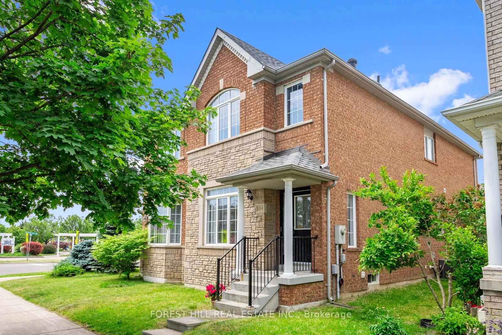 Photo 1 of 104 Forest Run Boulevard, Vaughan, Patterson — HOMEH