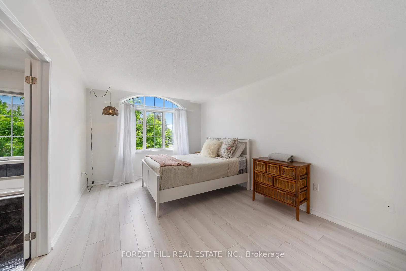Photo 23 of 104 Forest Run Boulevard, Vaughan, Patterson — HOMEH