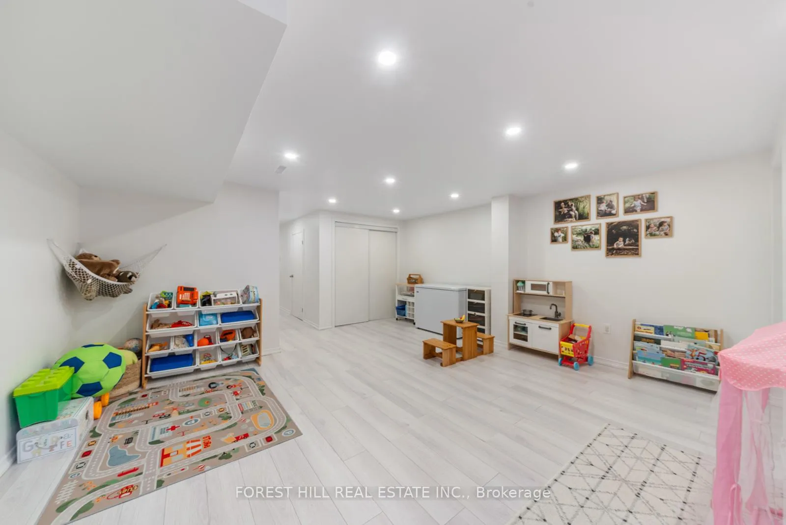 Photo 35 of 104 Forest Run Boulevard, Vaughan, Patterson — HOMEH