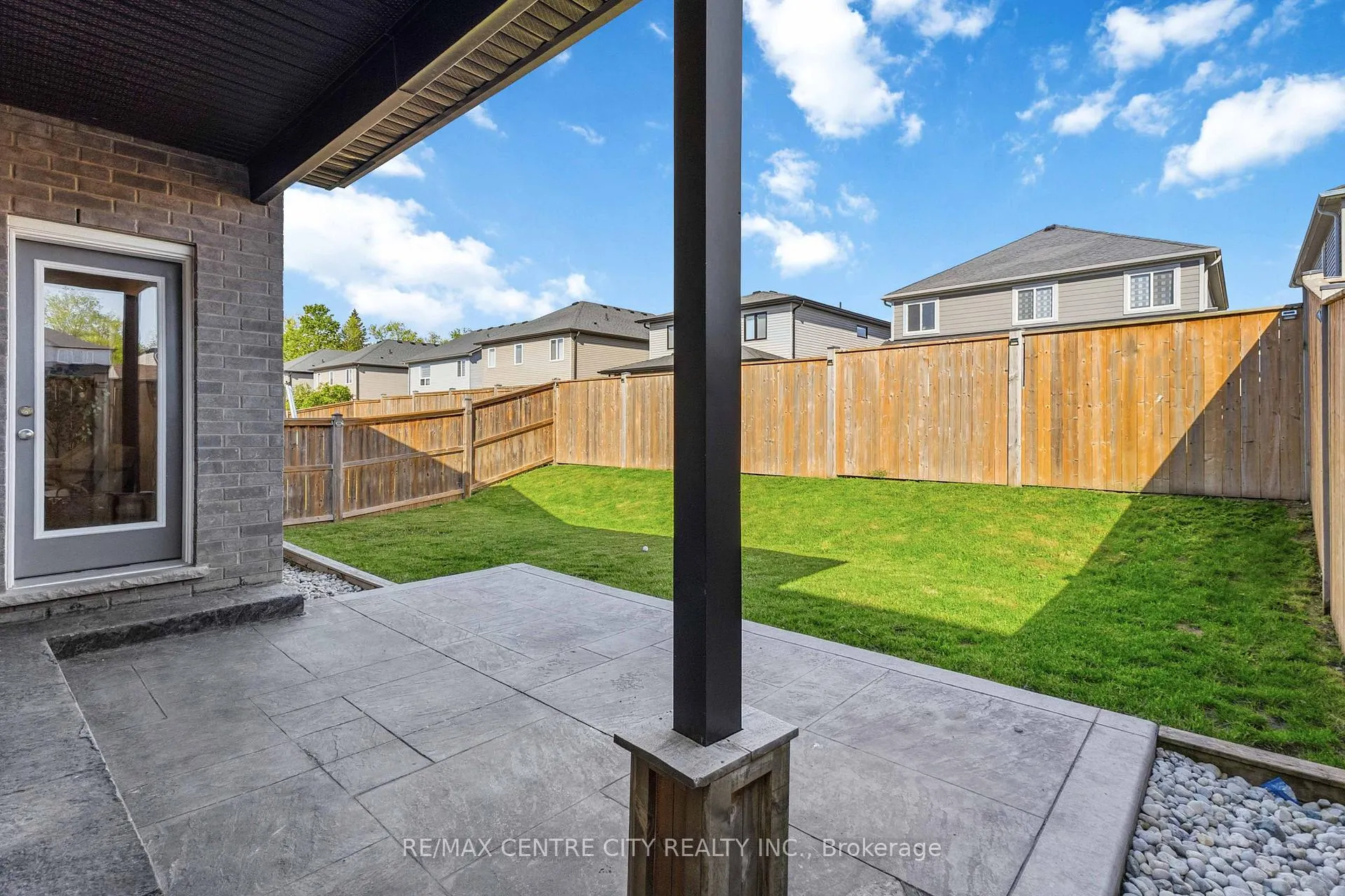Photo 27 of 2344 Constance Avenue, London, South U — HOMEH