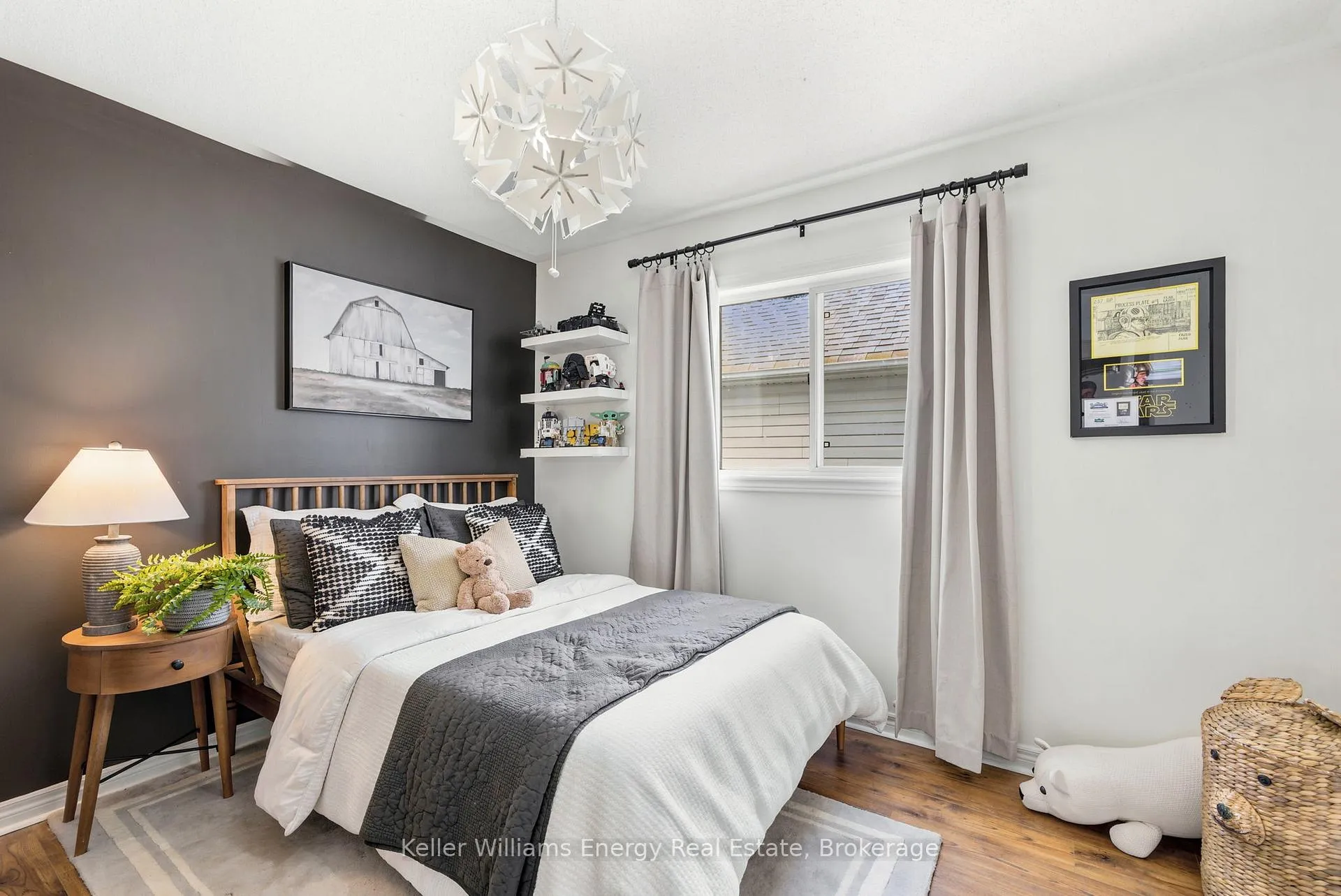 Photo 19 of 47 Melody Drive, Whitby, Brooklin — HOMEH
