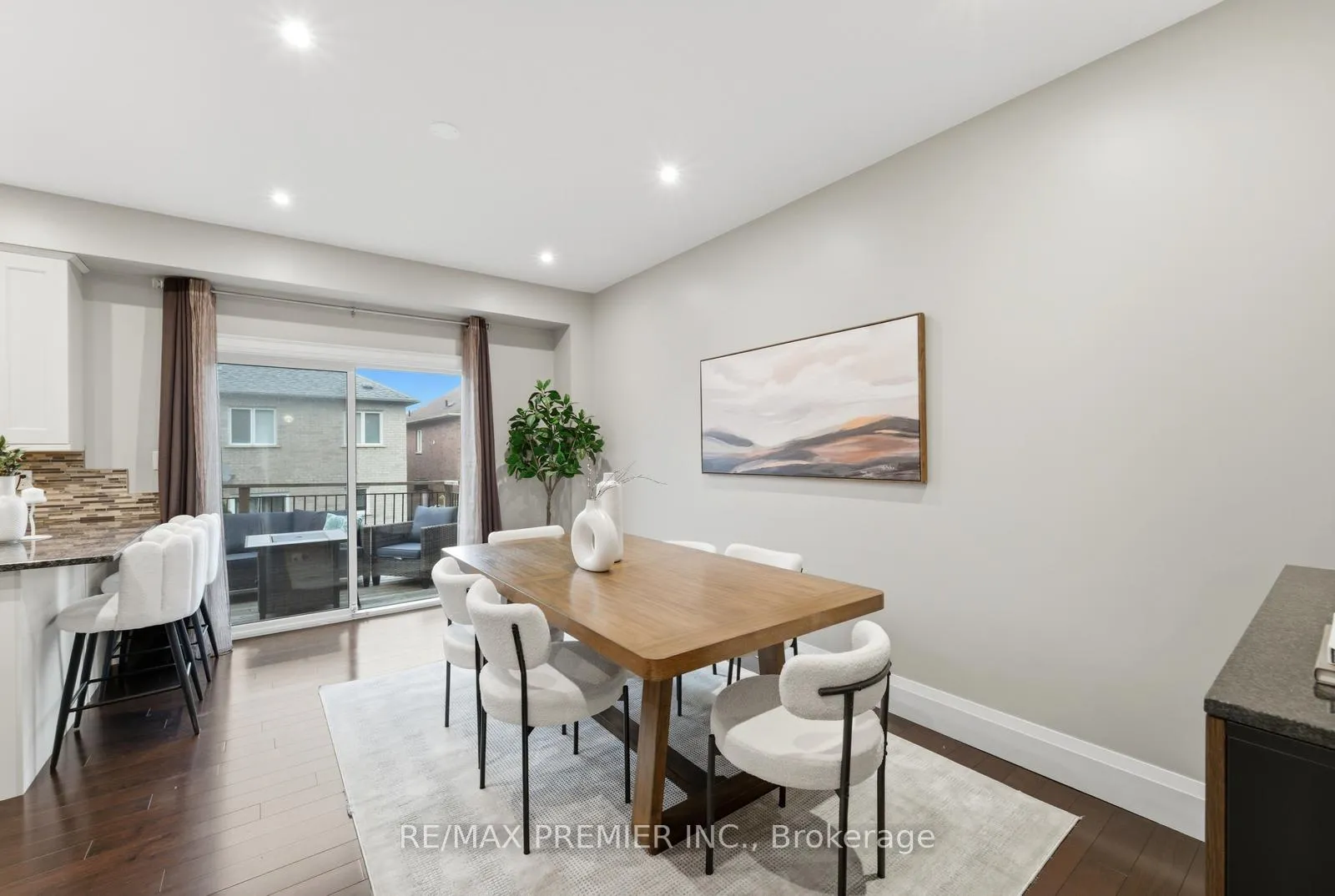 Photo 10 of 7 Christensen Avenue, Caledon, Bolton North — HOMEH
