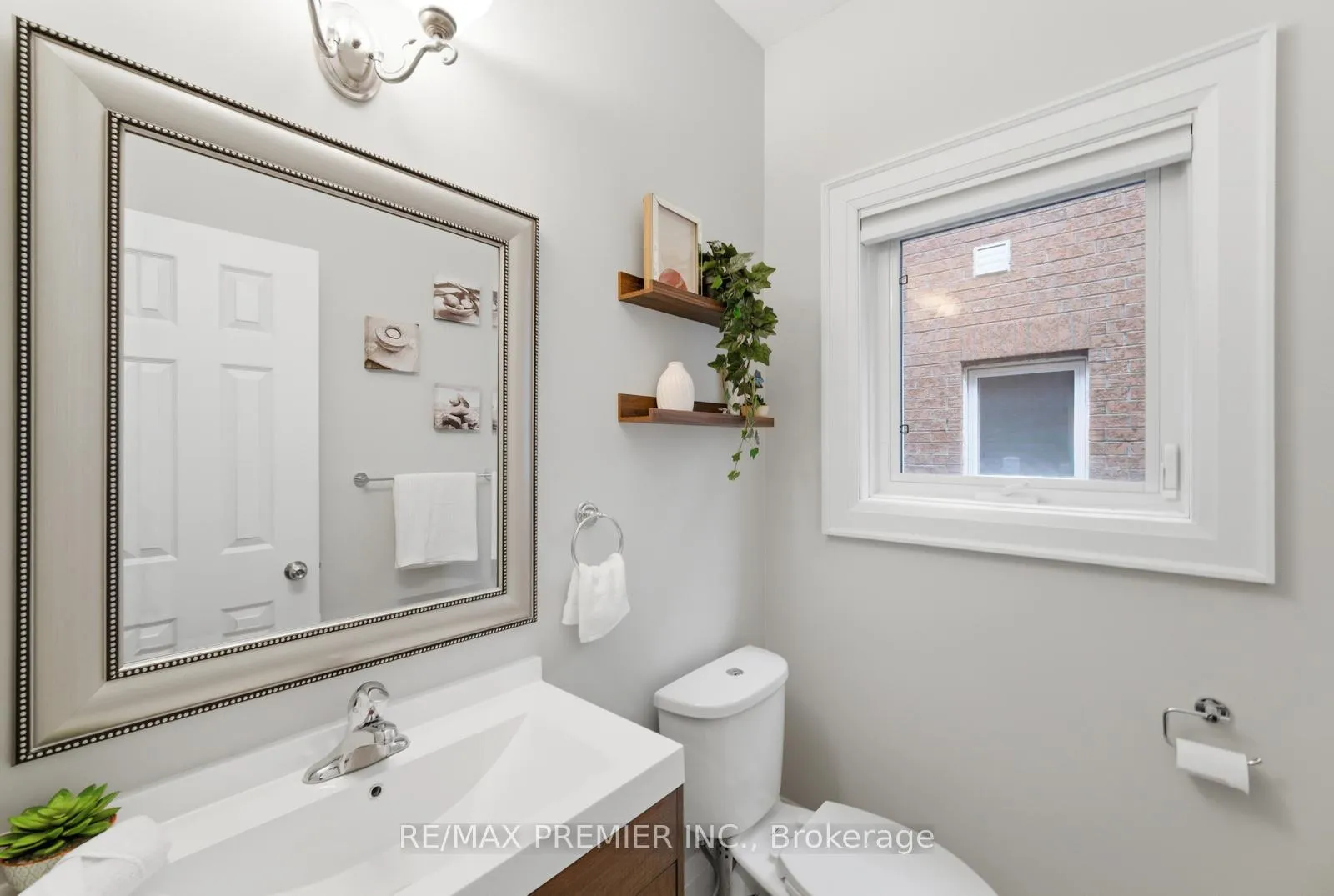 Photo 18 of 7 Christensen Avenue, Caledon, Bolton North — HOMEH
