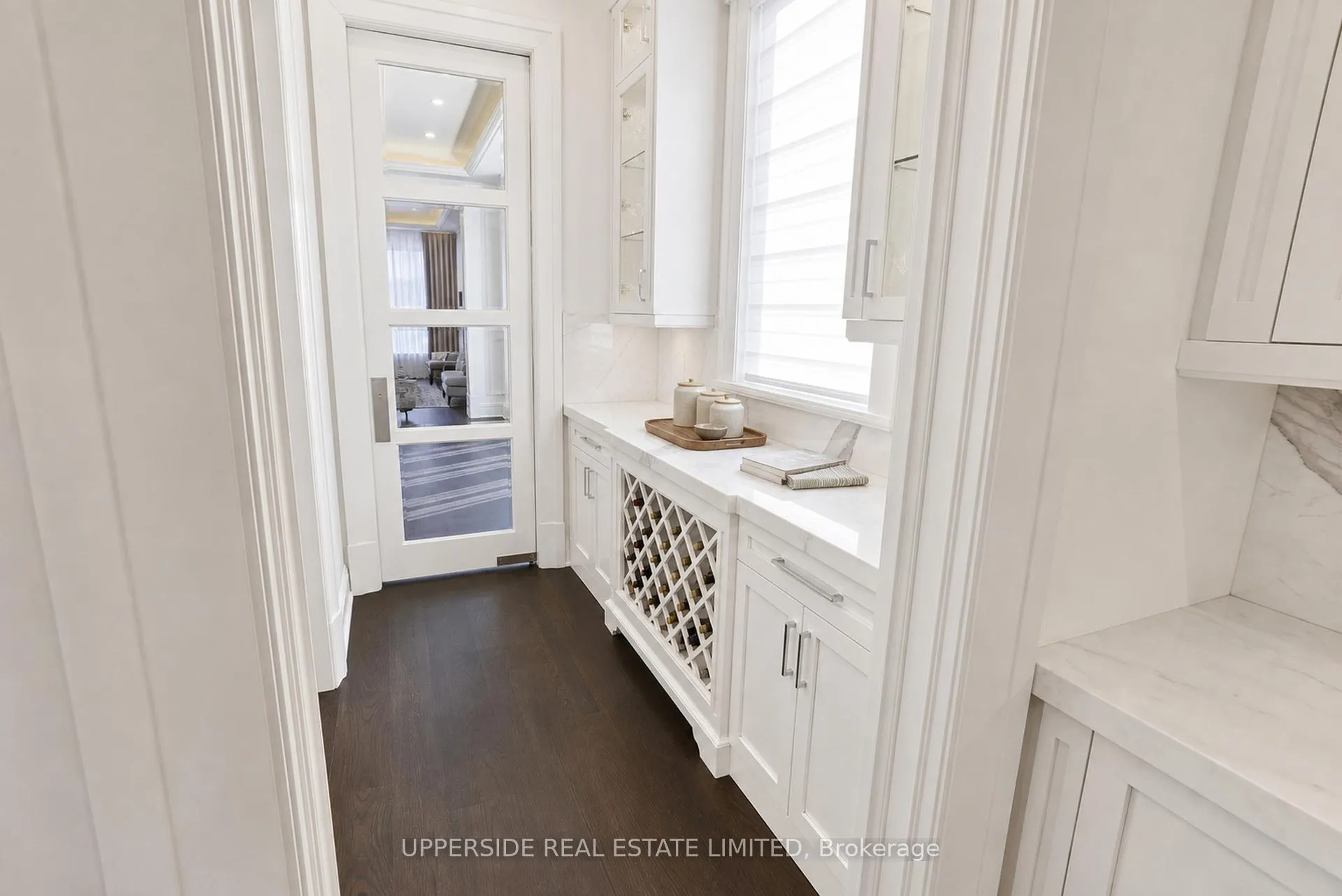 Photo 5 of 28 Thornridge Drive, Vaughan, Crestwood-Springfarm-Yorkhill — HOMEH