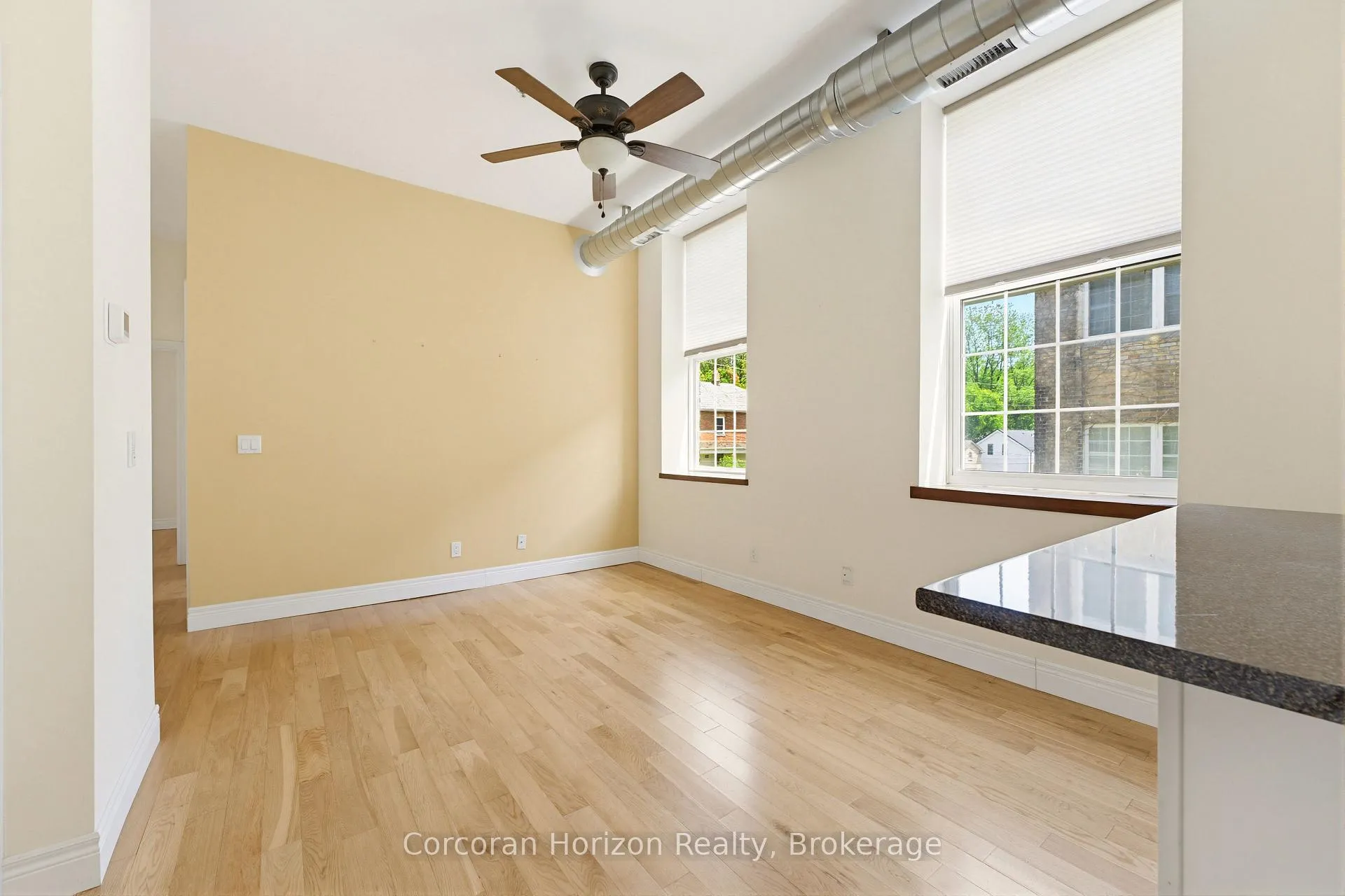 Photo 13 of Unit 301, 140 West River Street, Brant, Paris — HOMEH