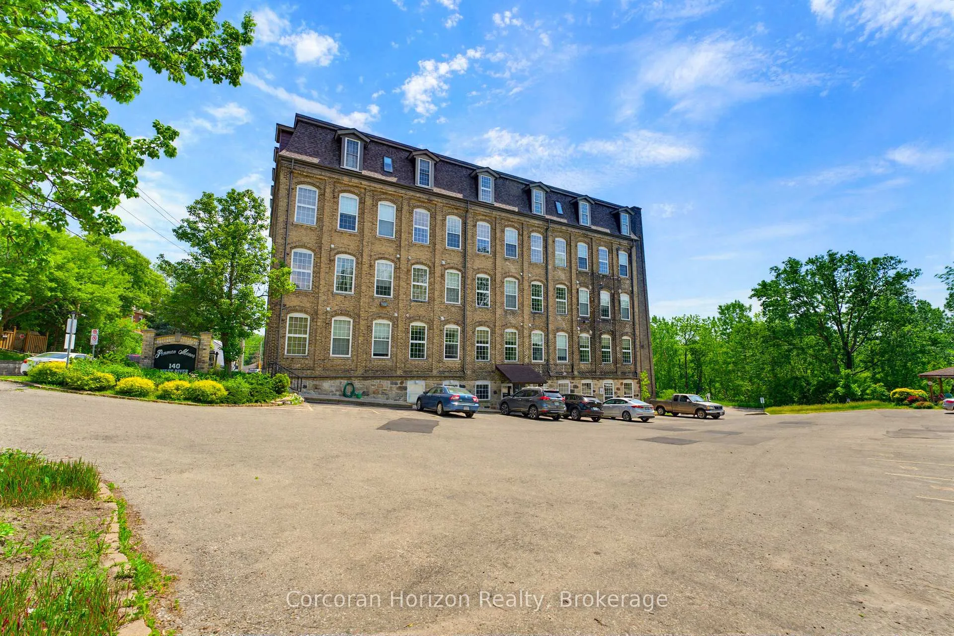 Photo 19 of Unit 301, 140 West River Street, Brant, Paris — HOMEH
