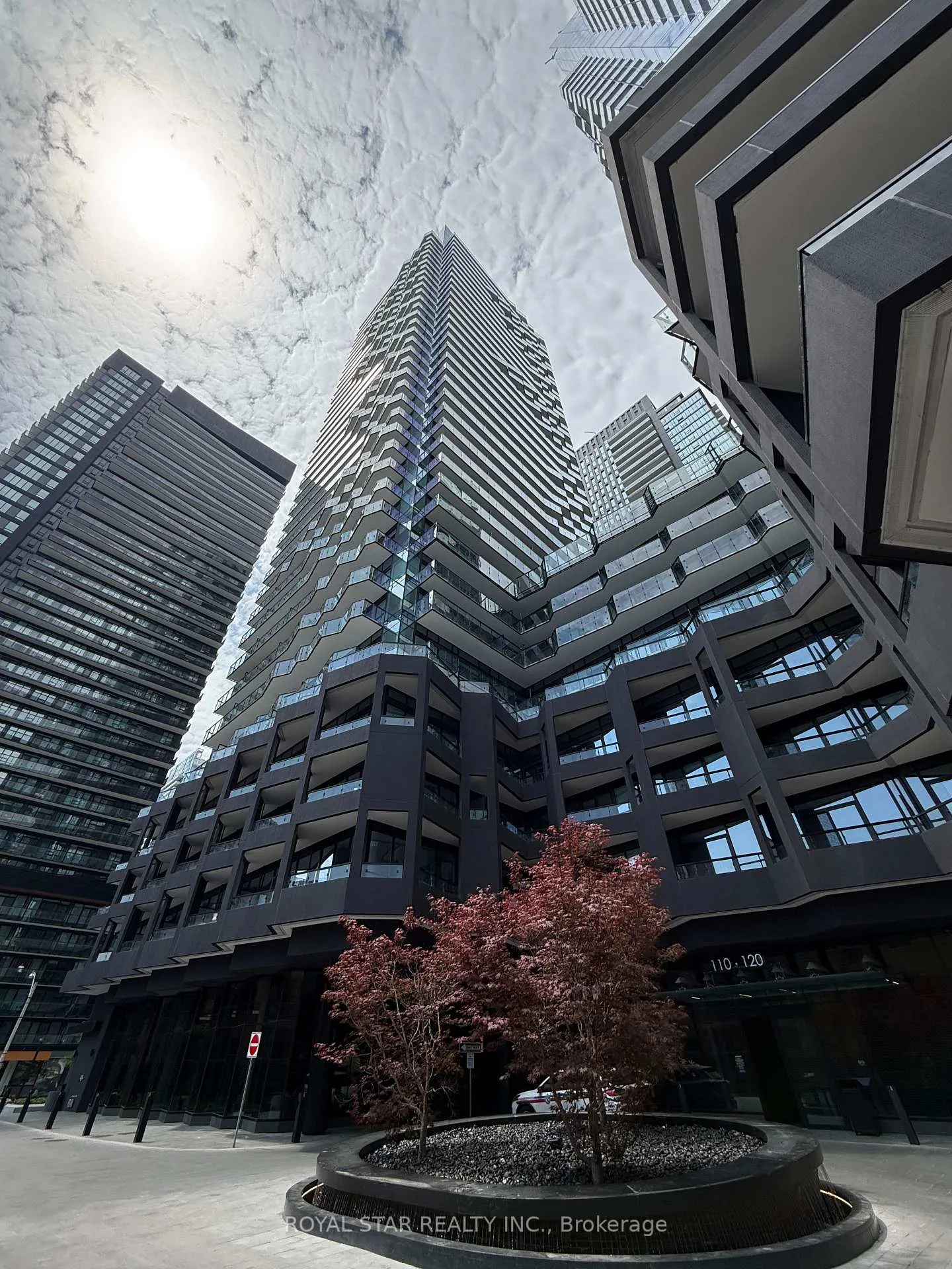 Photo 1 of Unit 708S, 110 Broadway Avenue, Toronto, Mount Pleasant West — HOMEH