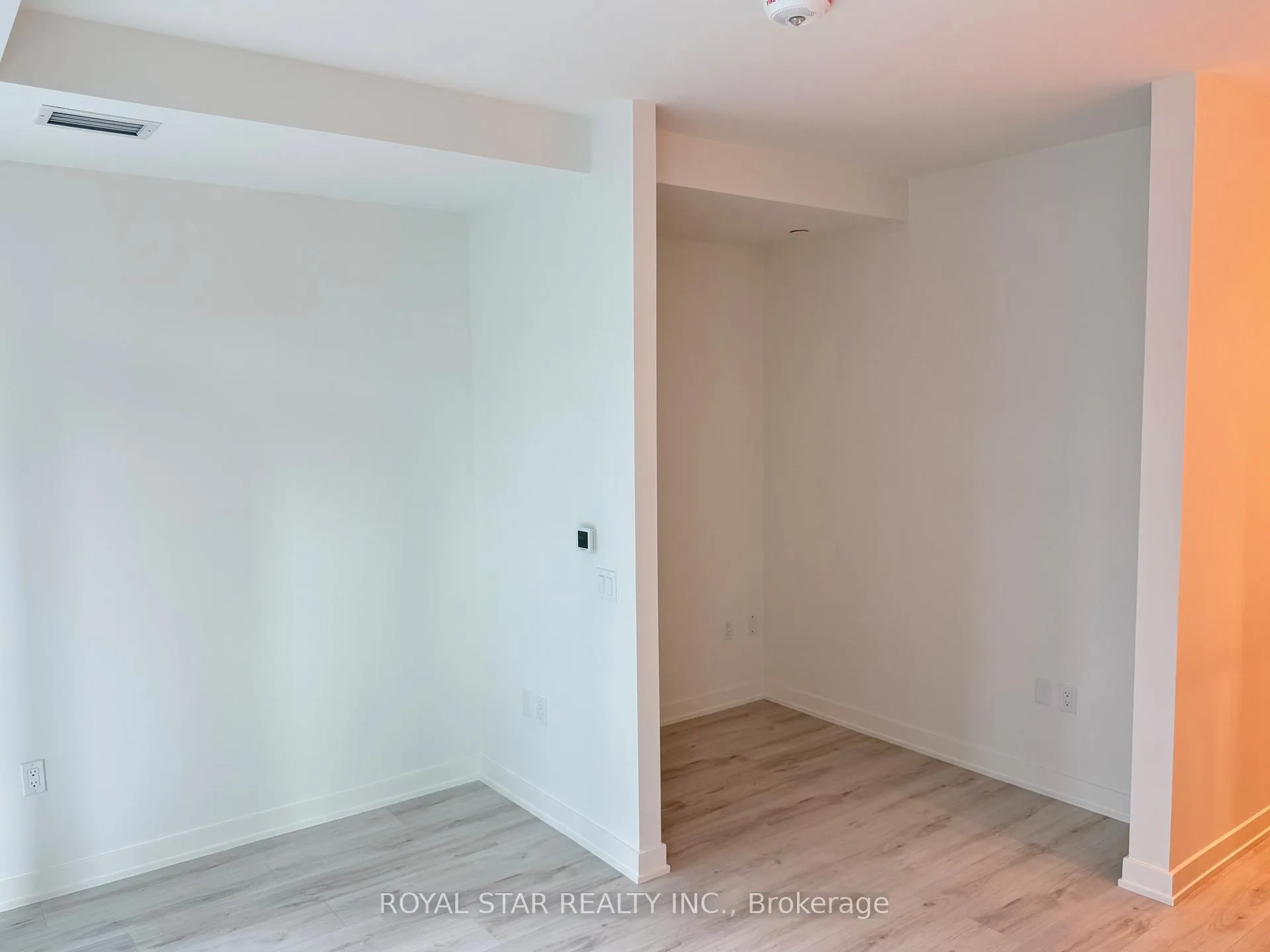 Photo 10 of Unit 708S, 110 Broadway Avenue, Toronto, Mount Pleasant West — HOMEH