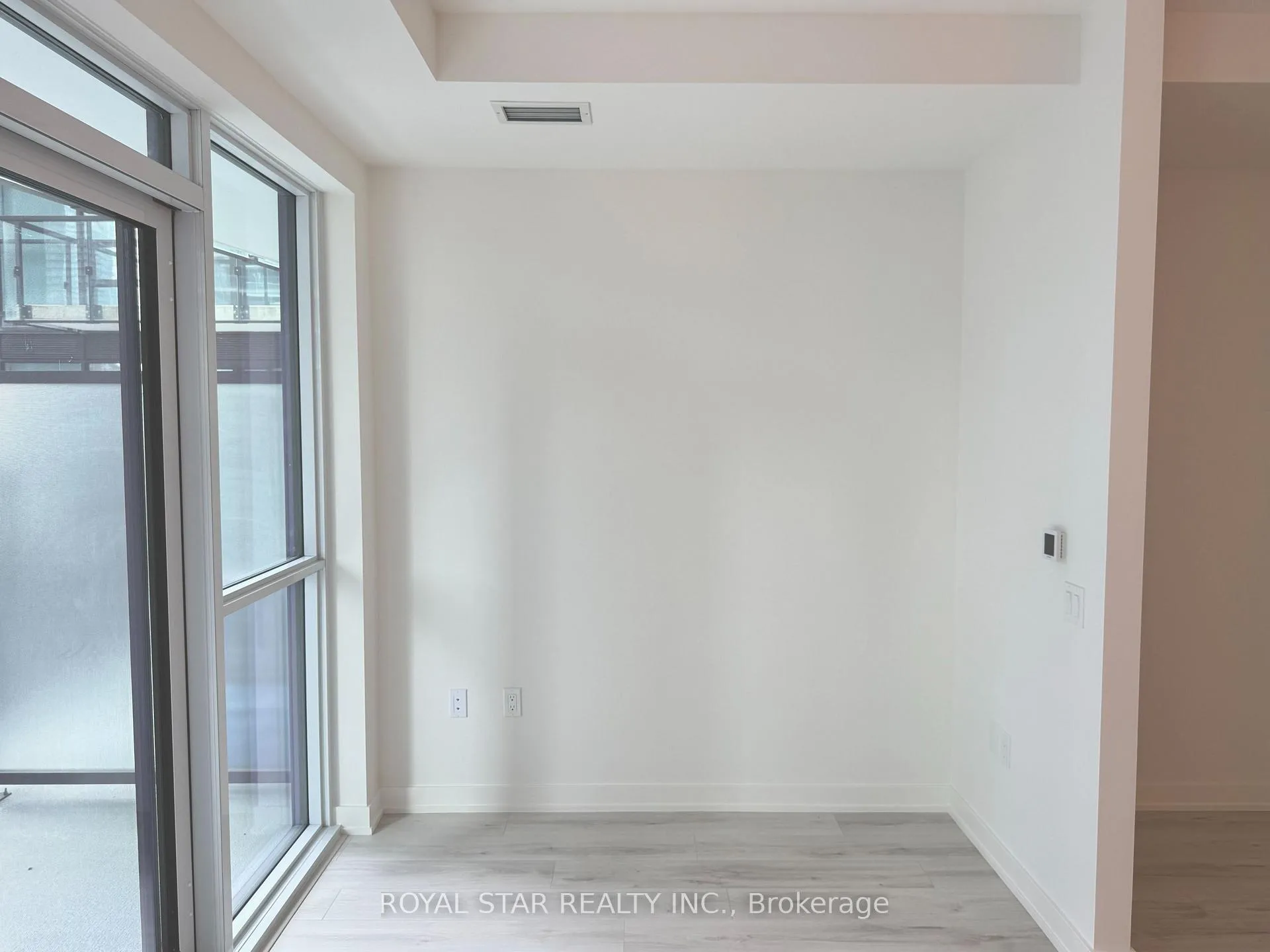 Photo 12 of Unit 708S, 110 Broadway Avenue, Toronto, Mount Pleasant West — HOMEH
