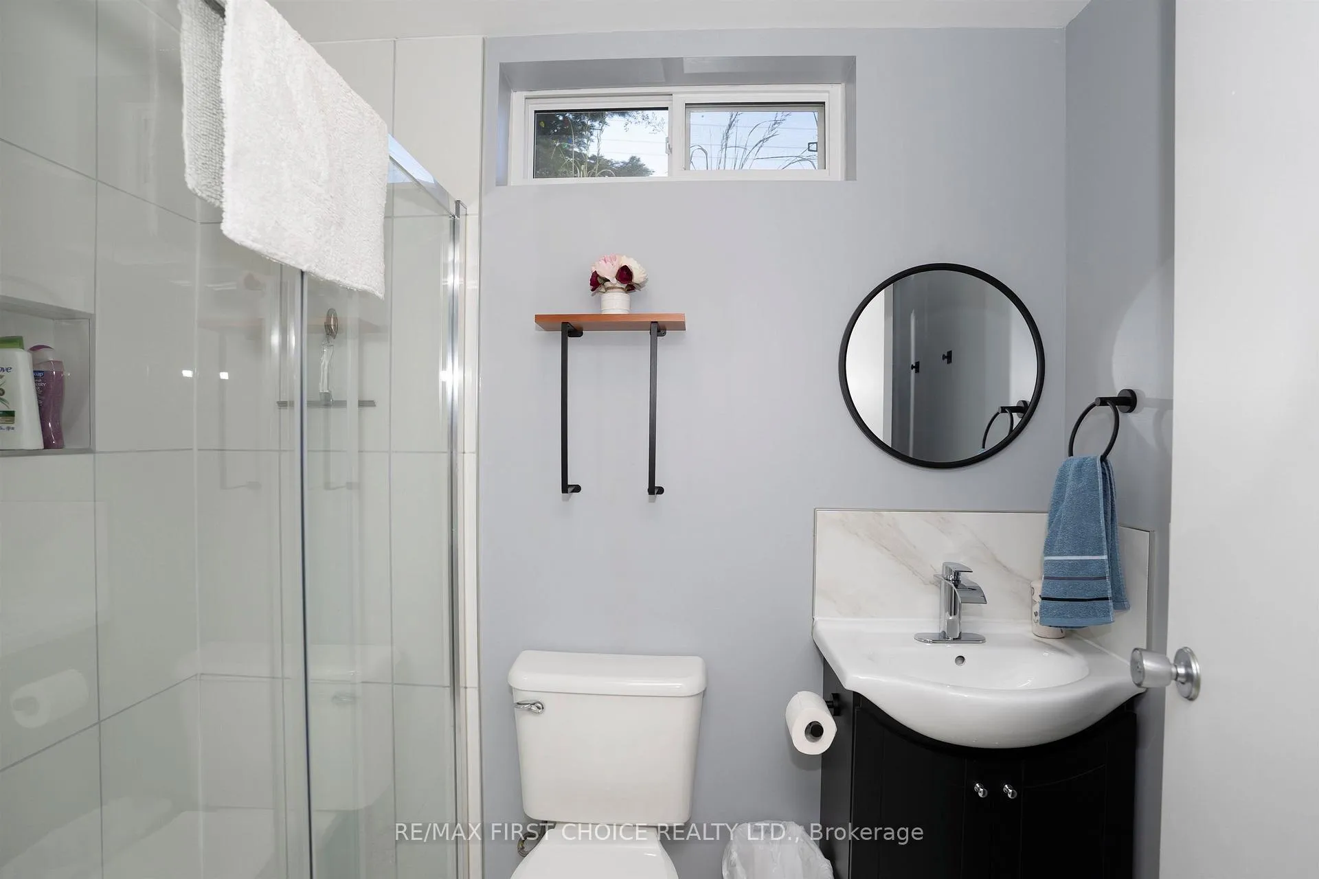 Photo 30 of 435 Dublin Avenue, Thunder Bay, John Street North — HOMEH