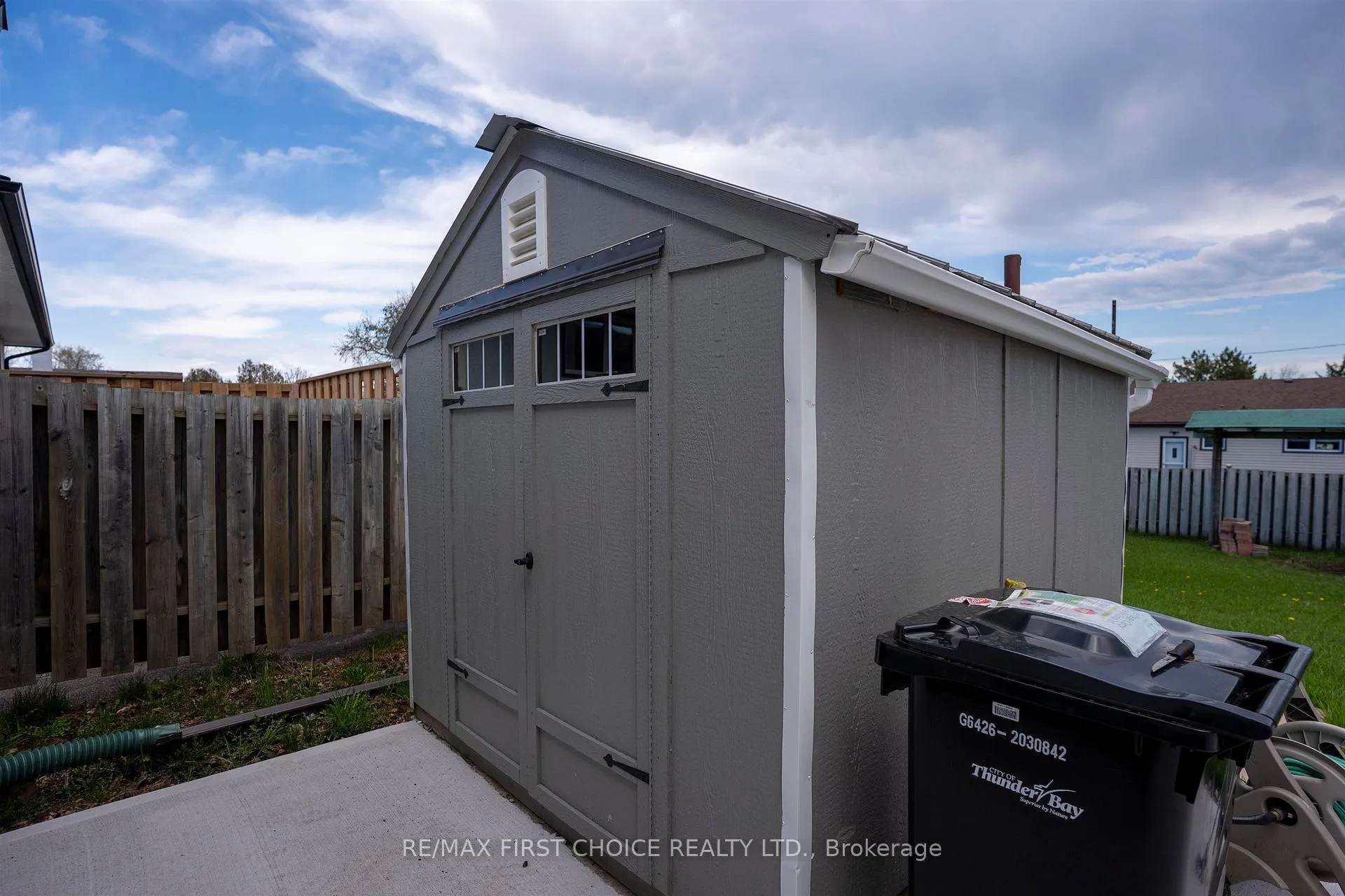 Photo 35 of 435 Dublin Avenue, Thunder Bay, John Street North — HOMEH