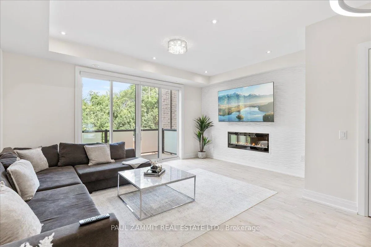 Photo 9 of 39 Harold Lawrie Lane, Markham, Thornhill — HOMEH