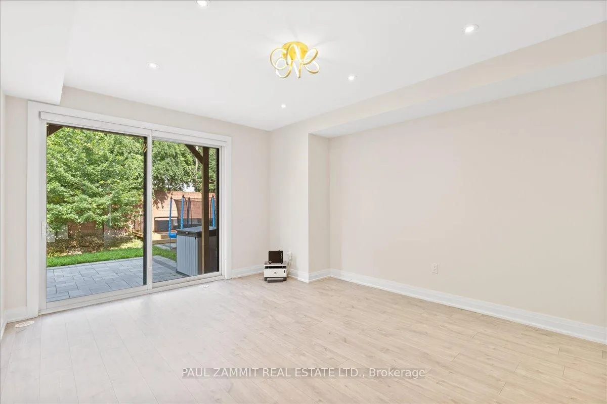 Photo 24 of 39 Harold Lawrie Lane, Markham, Thornhill — HOMEH