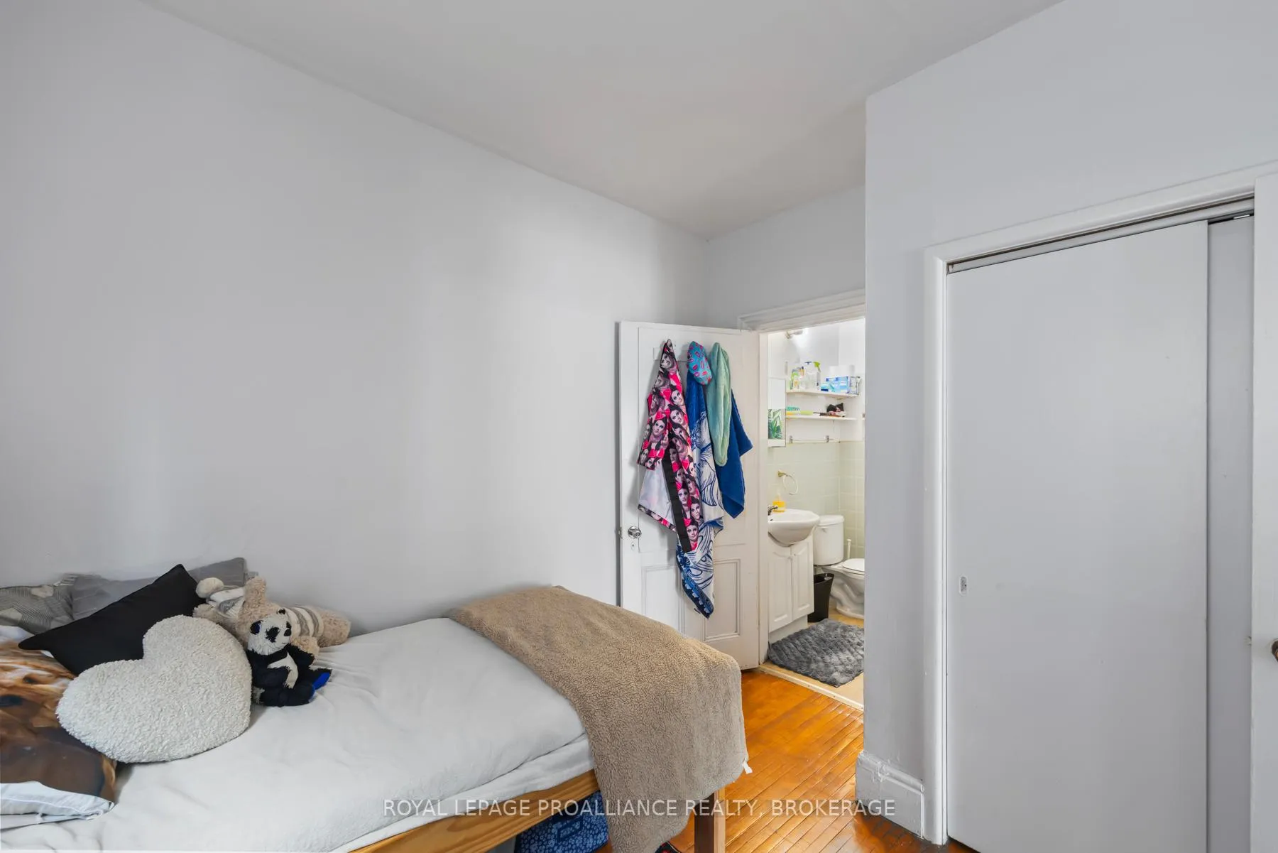 Photo 16 of 325 Johnston Street, Kingston, Central City East — HOMEH