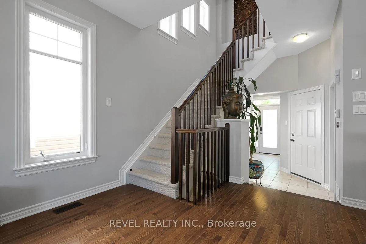 Photo 5 of 723 White Alder Avenue, Ottawa, Blossom Park/Kemp Park/Findlay Creek — HOMEH