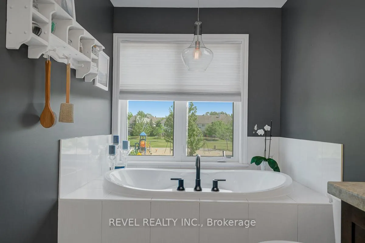 Photo 20 of 723 White Alder Avenue, Ottawa, Blossom Park/Kemp Park/Findlay Creek — HOMEH