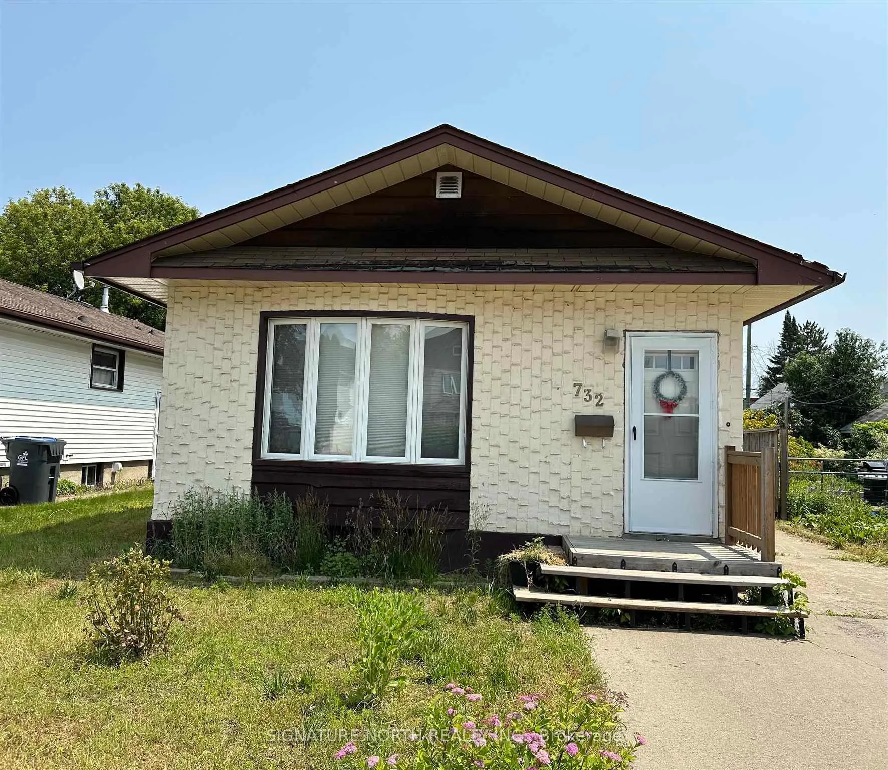 Photo 1 of 732 Marks Street S, Thunder Bay, Westfort — HOMEH