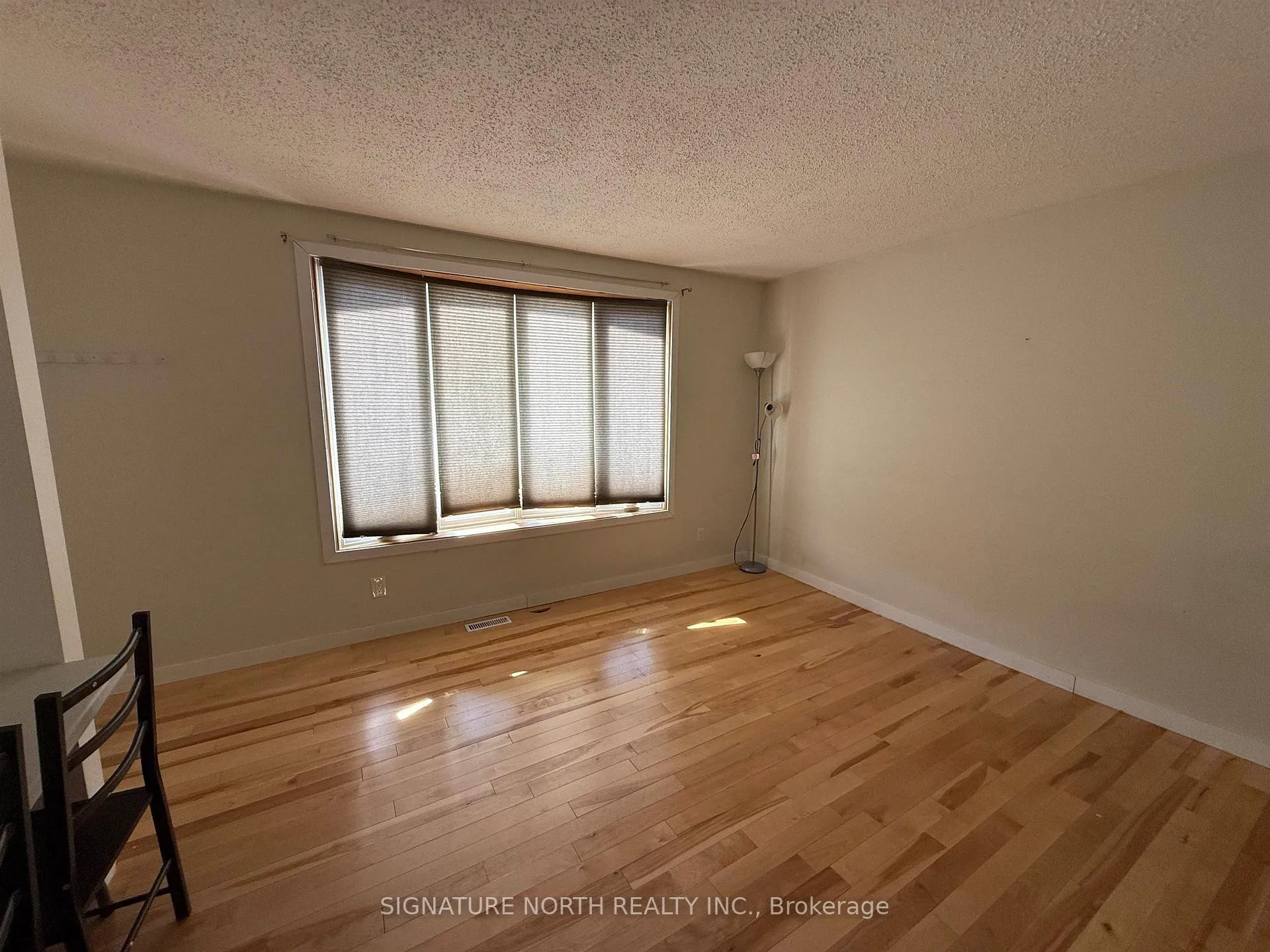 Photo 8 of 732 Marks Street S, Thunder Bay, Westfort — HOMEH