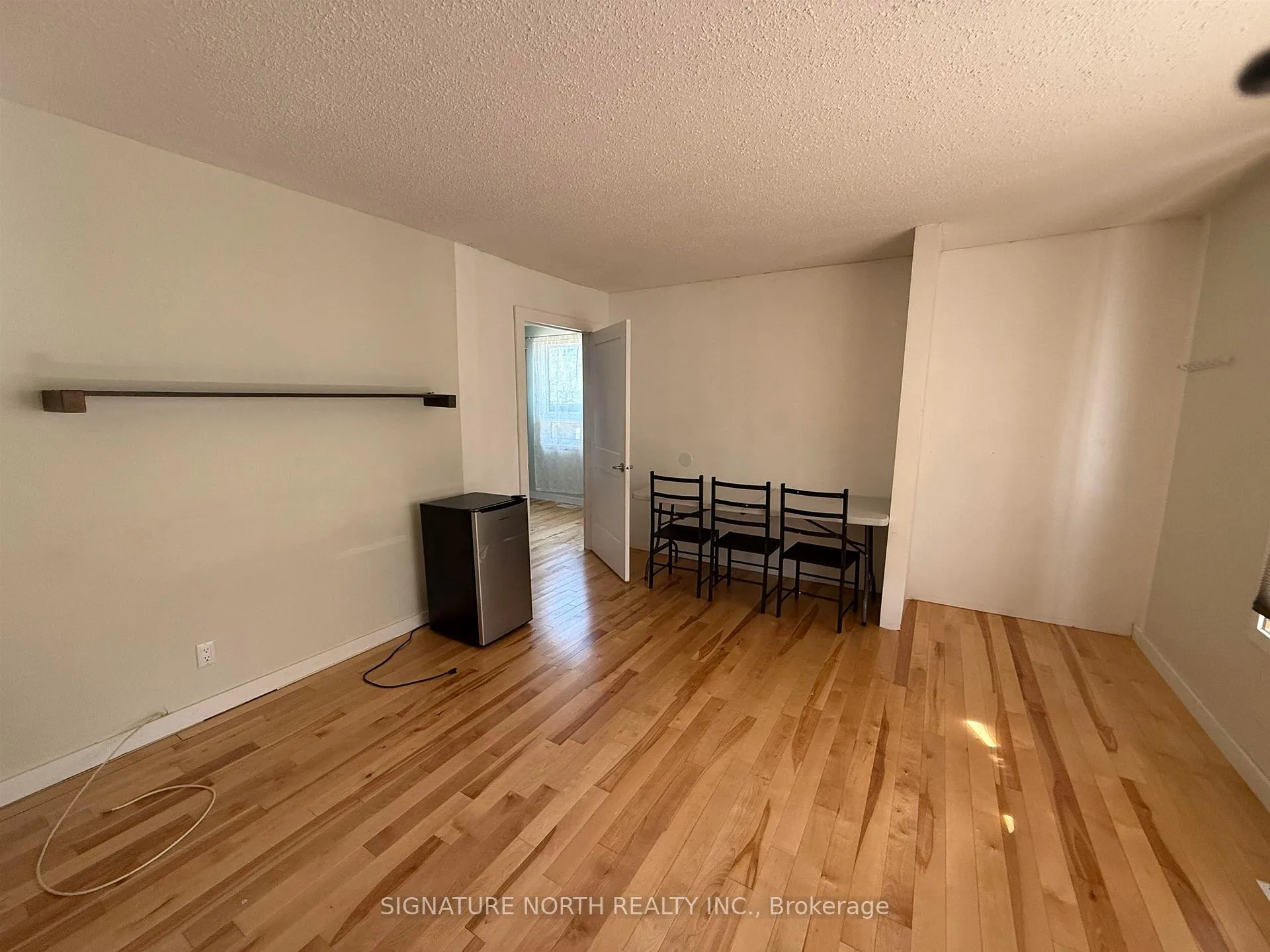 Photo 9 of 732 Marks Street S, Thunder Bay, Westfort — HOMEH