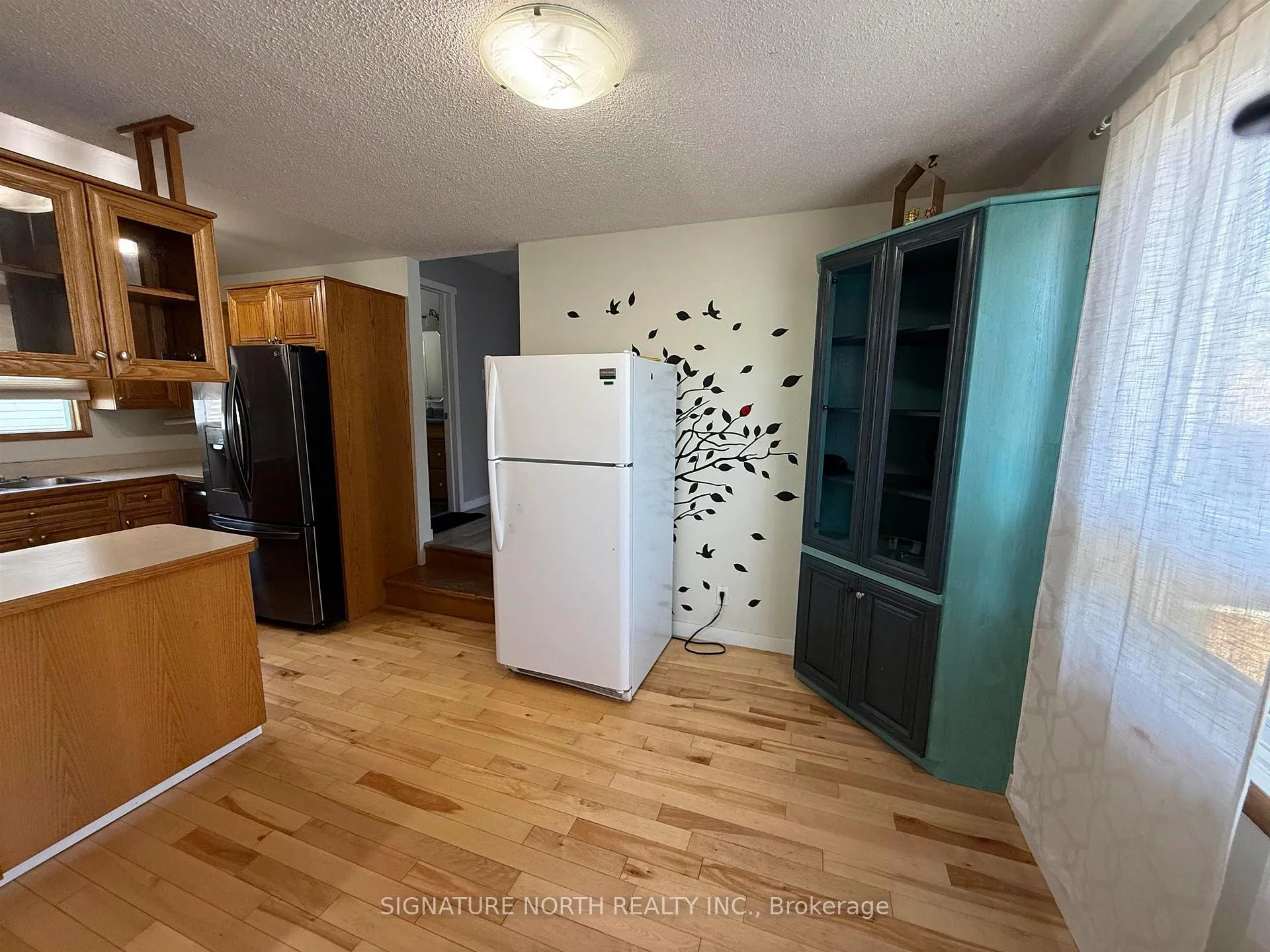 Photo 10 of 732 Marks Street S, Thunder Bay, Westfort — HOMEH
