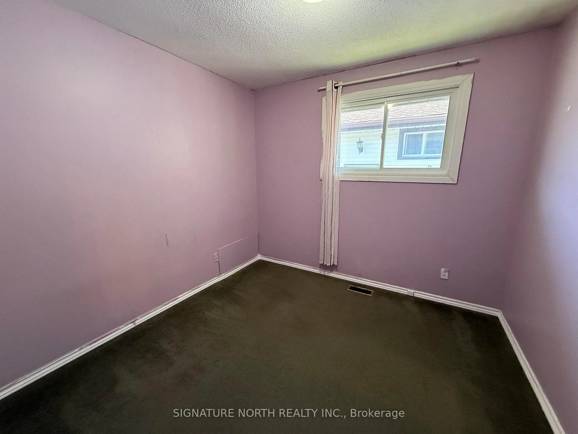 Photo 19 of 732 Marks Street S, Thunder Bay, Westfort — HOMEH