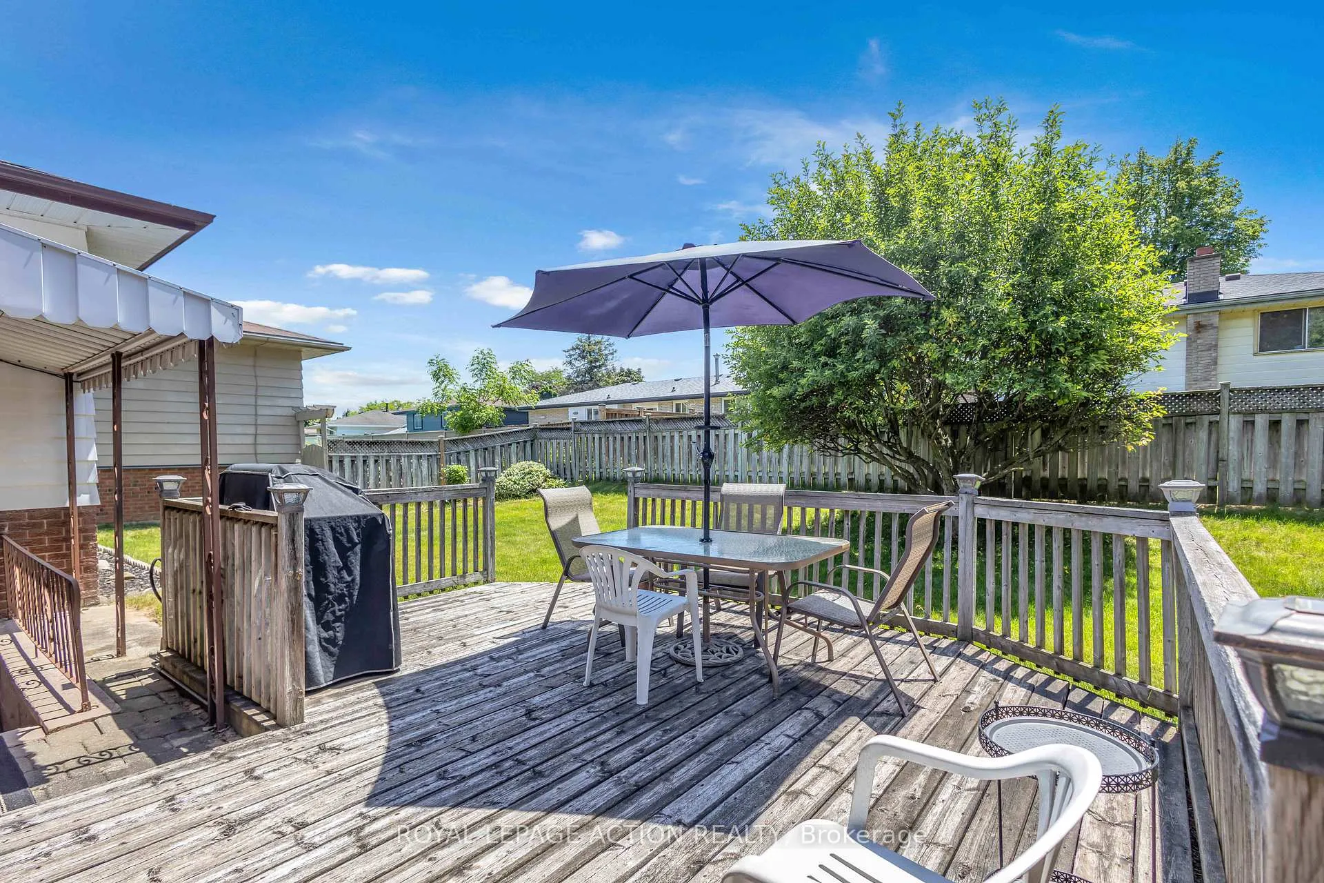 Photo 28 of 19 Pippin Drive, Brantford, Fairview - Brantford — HOMEH