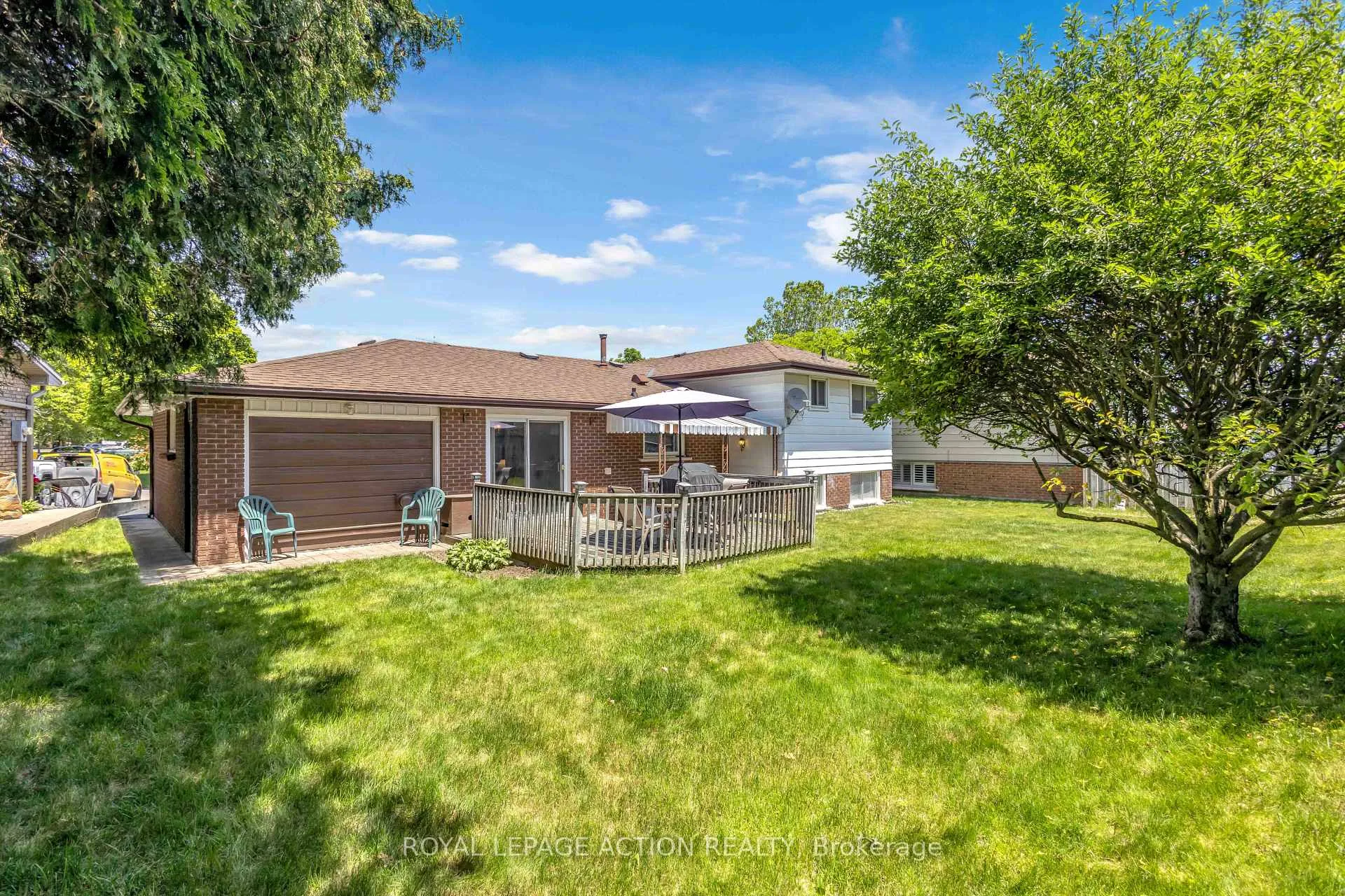 Photo 30 of 19 Pippin Drive, Brantford, Fairview - Brantford — HOMEH