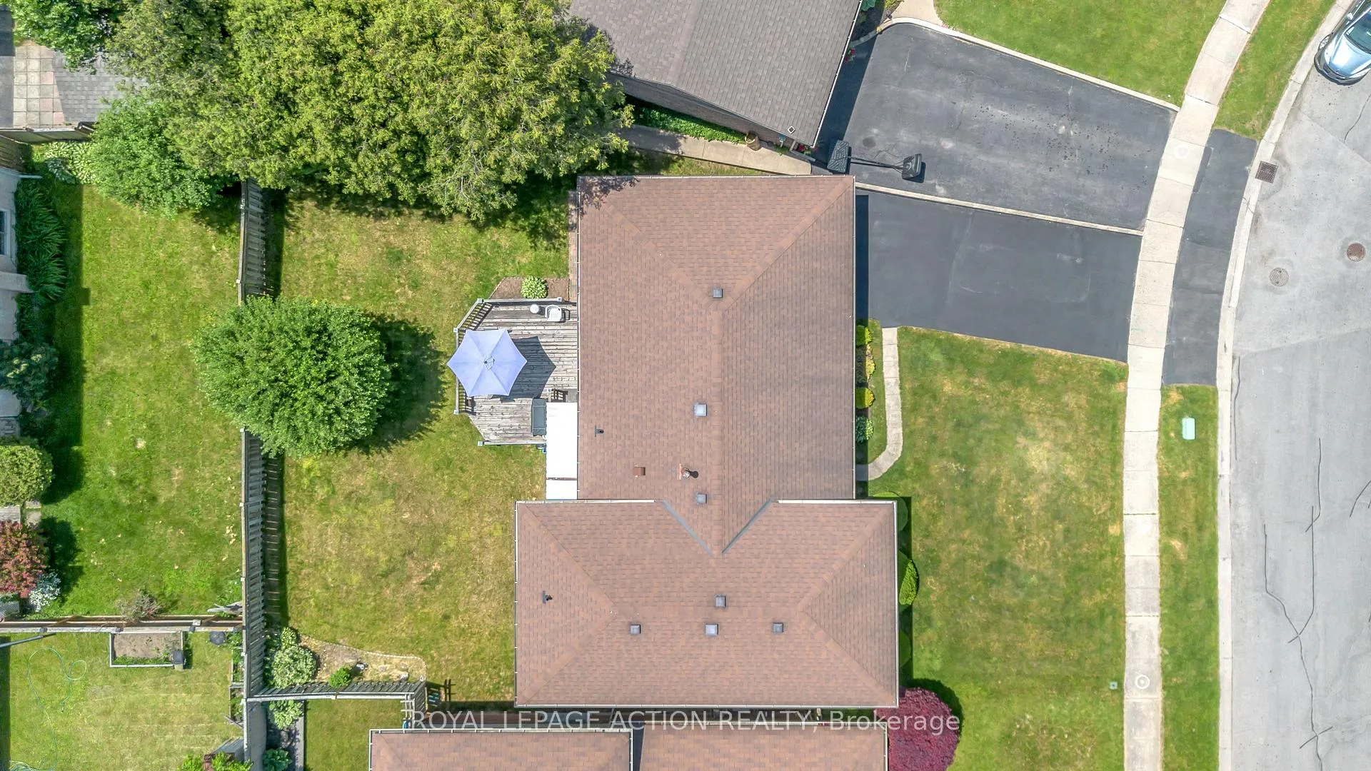 Photo 34 of 19 Pippin Drive, Brantford, Fairview - Brantford — HOMEH