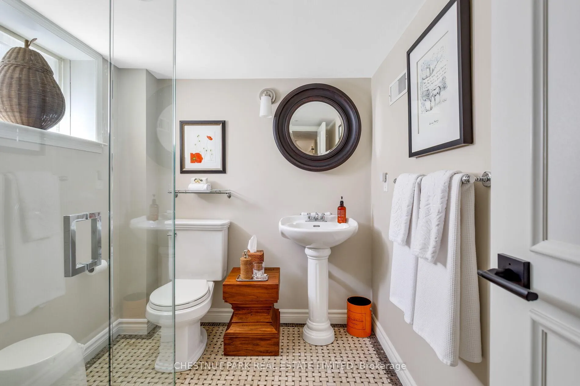 Photo 34 of 176 Forman Avenue, Toronto, Mount Pleasant East — HOMEH