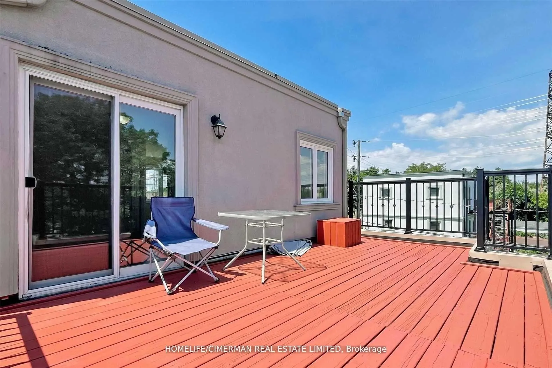 Photo 11 of 61 Scarlett Road, Toronto, Rockcliffe-Smythe — HOMEH