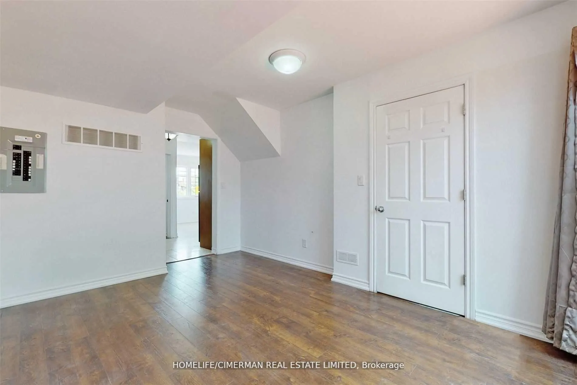 Photo 14 of 61 Scarlett Road, Toronto, Rockcliffe-Smythe — HOMEH