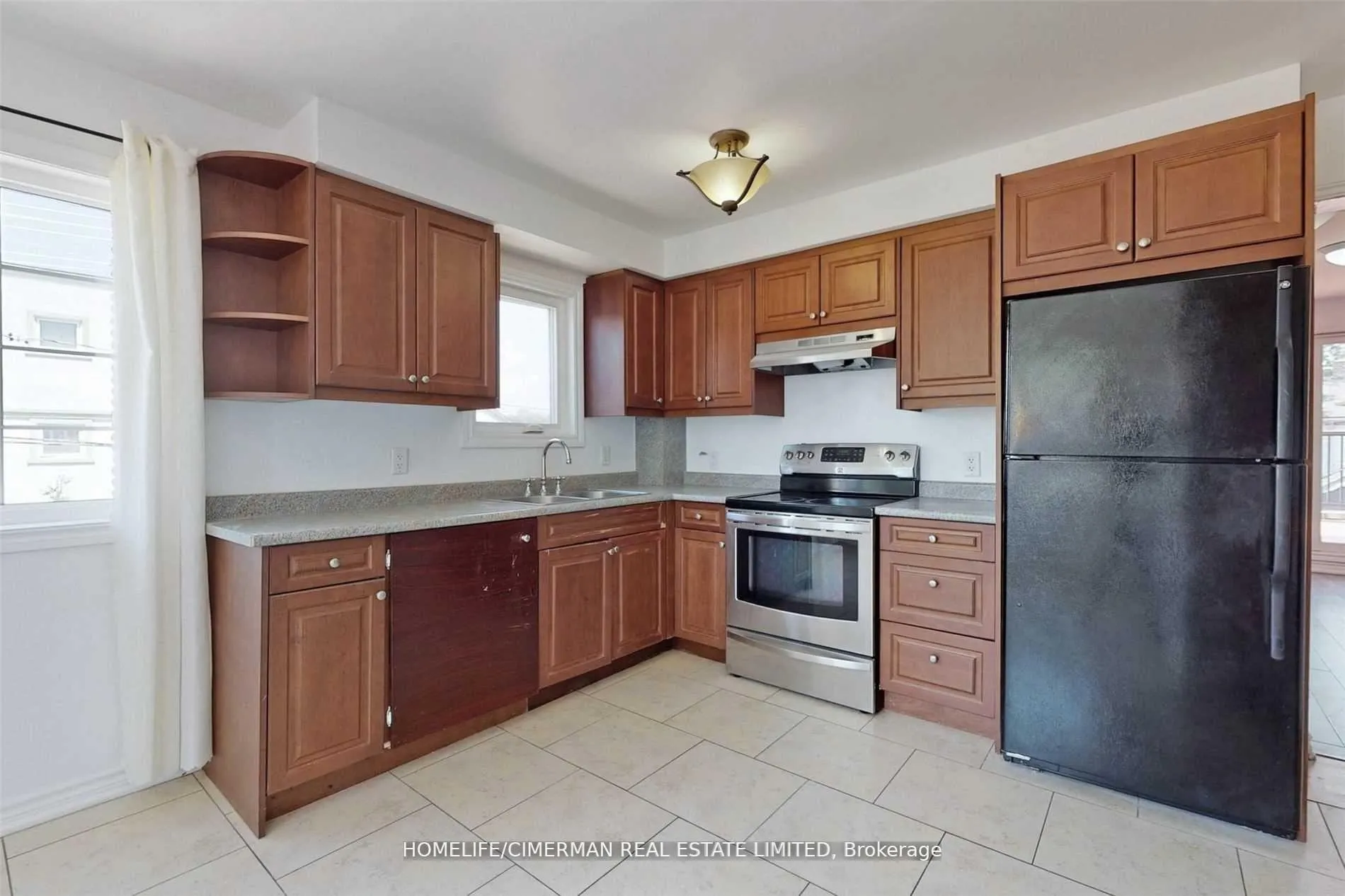 Photo 15 of 61 Scarlett Road, Toronto, Rockcliffe-Smythe — HOMEH