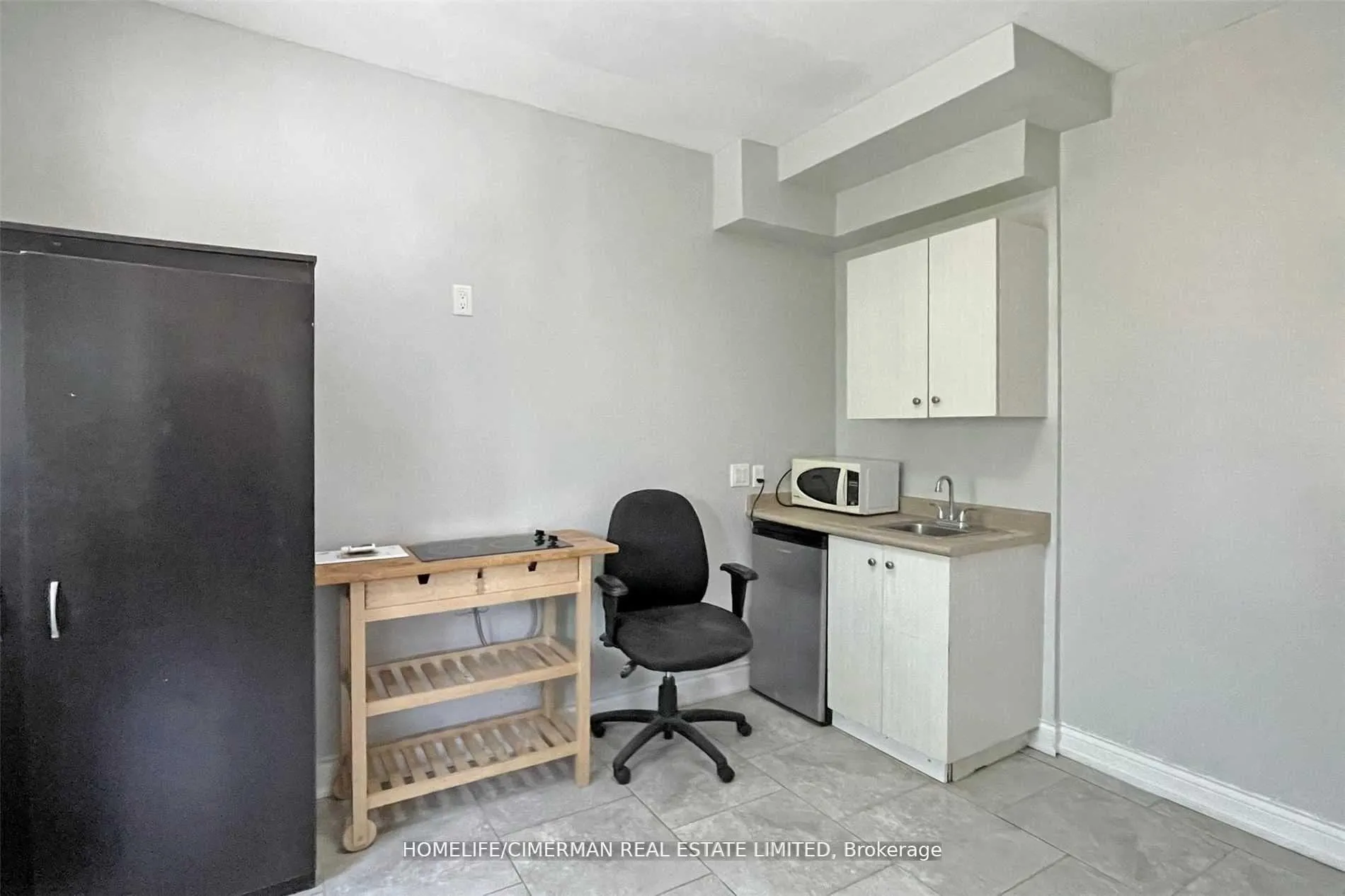Photo 26 of 61 Scarlett Road, Toronto, Rockcliffe-Smythe — HOMEH