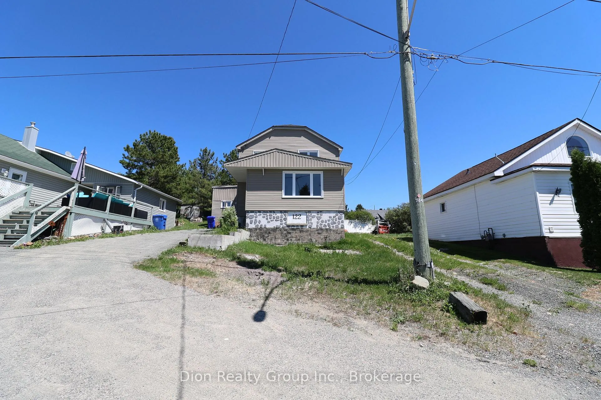 Photo of 122 Carter Avenue