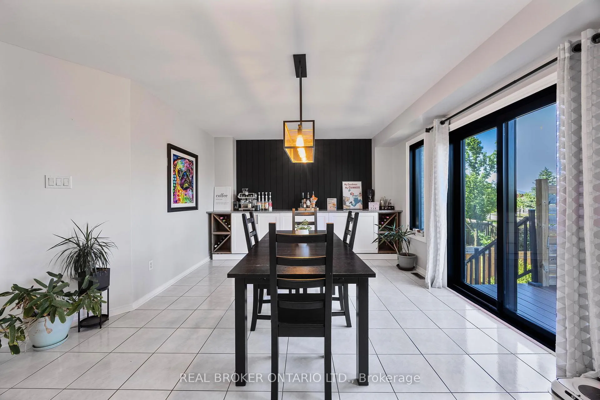 Photo 14 of 32 Black Willow Drive, Barrie, Holly — HOMEH