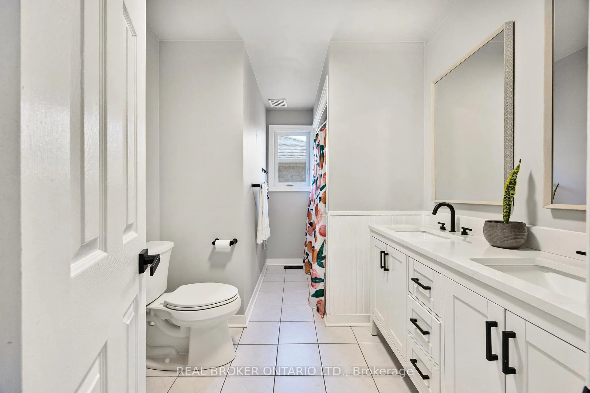 Photo 22 of 32 Black Willow Drive, Barrie, Holly — HOMEH