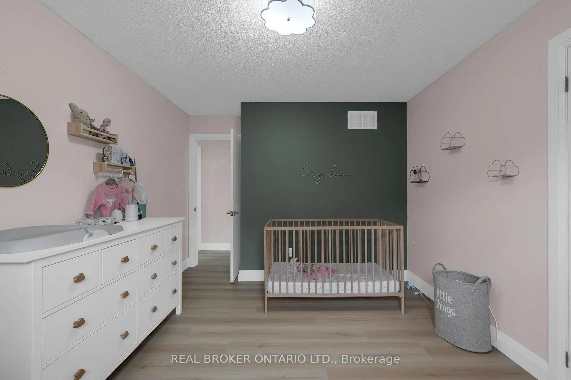 Photo 26 of 32 Black Willow Drive, Barrie, Holly — HOMEH