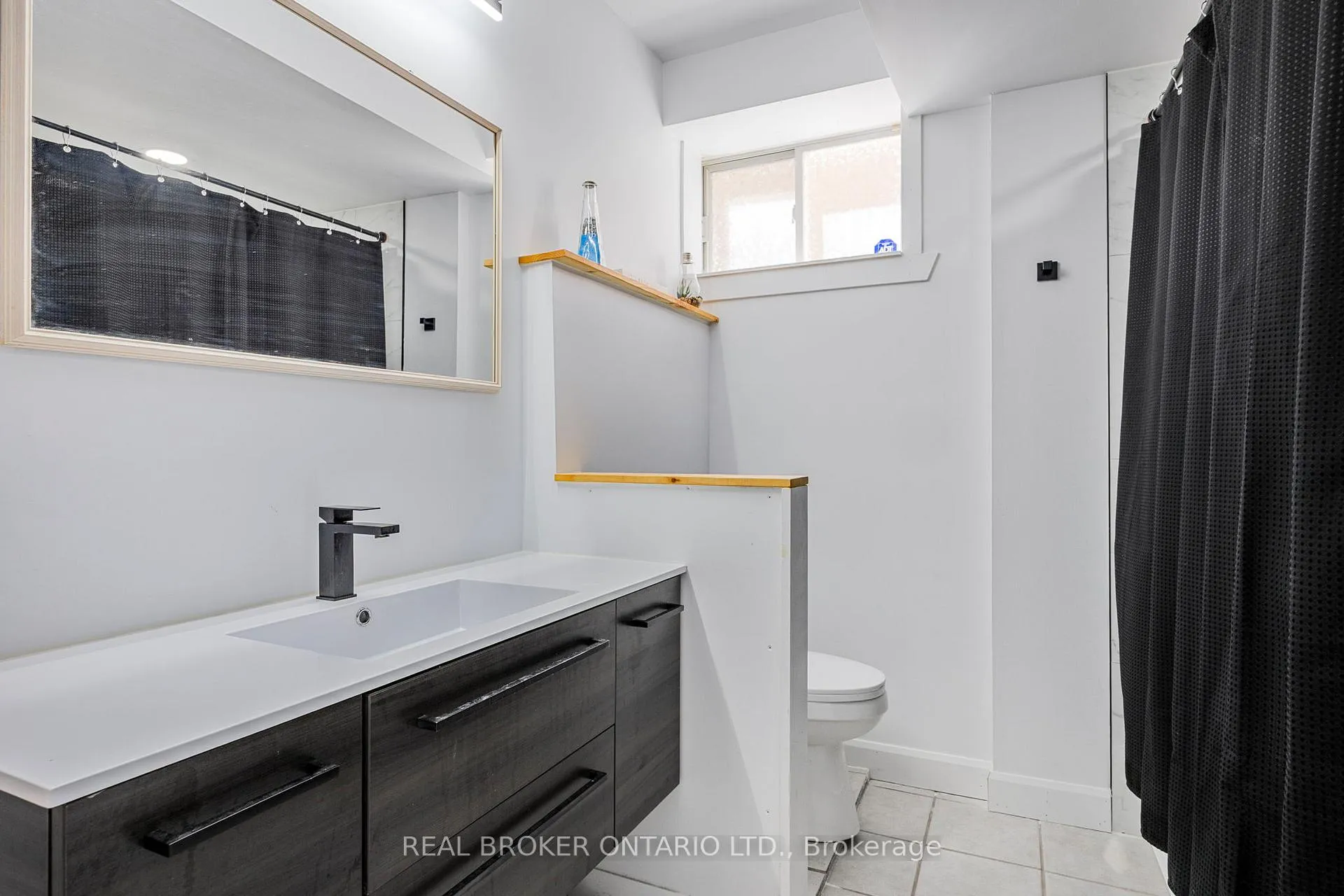 Photo 33 of 32 Black Willow Drive, Barrie, Holly — HOMEH