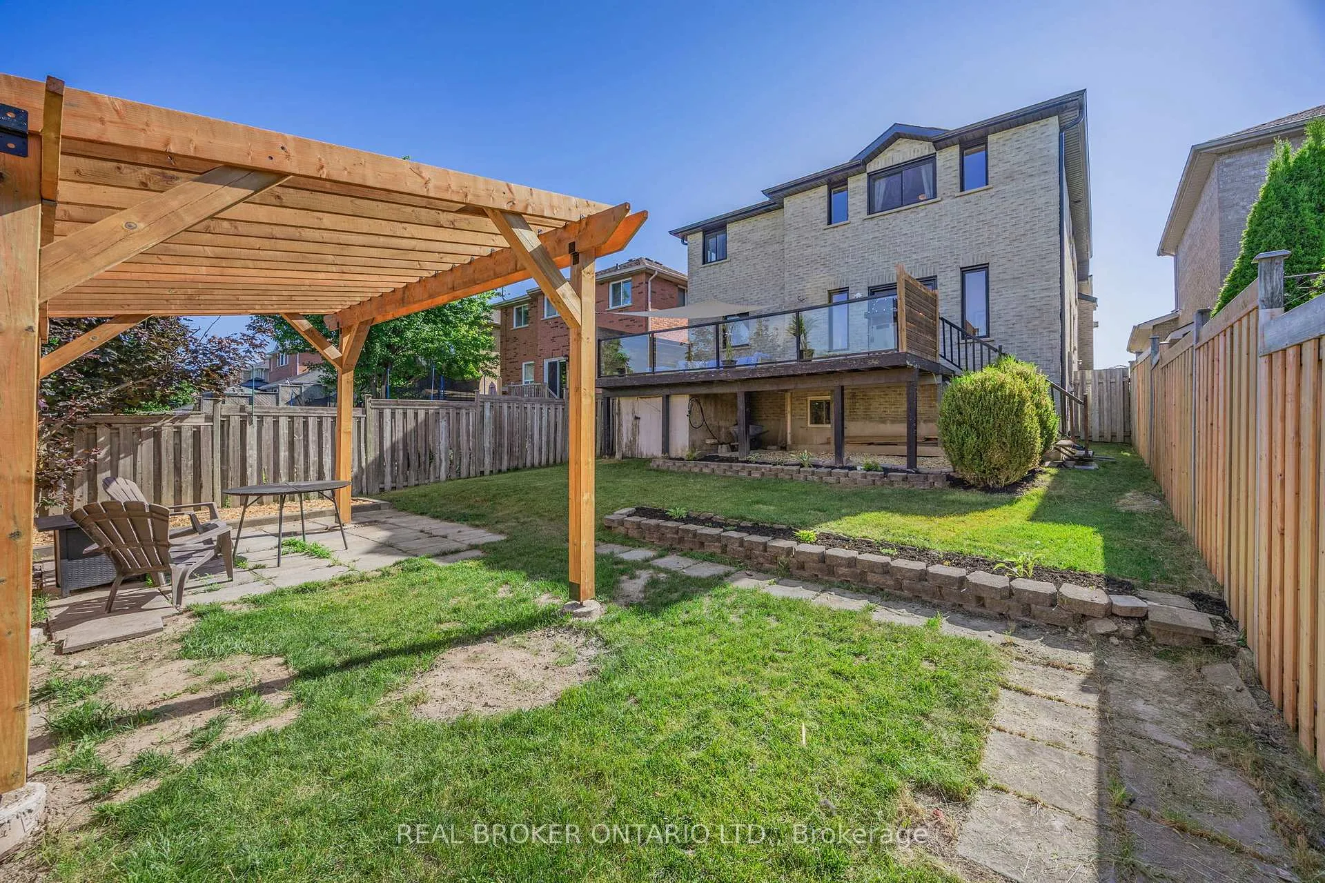 Photo 41 of 32 Black Willow Drive, Barrie, Holly — HOMEH