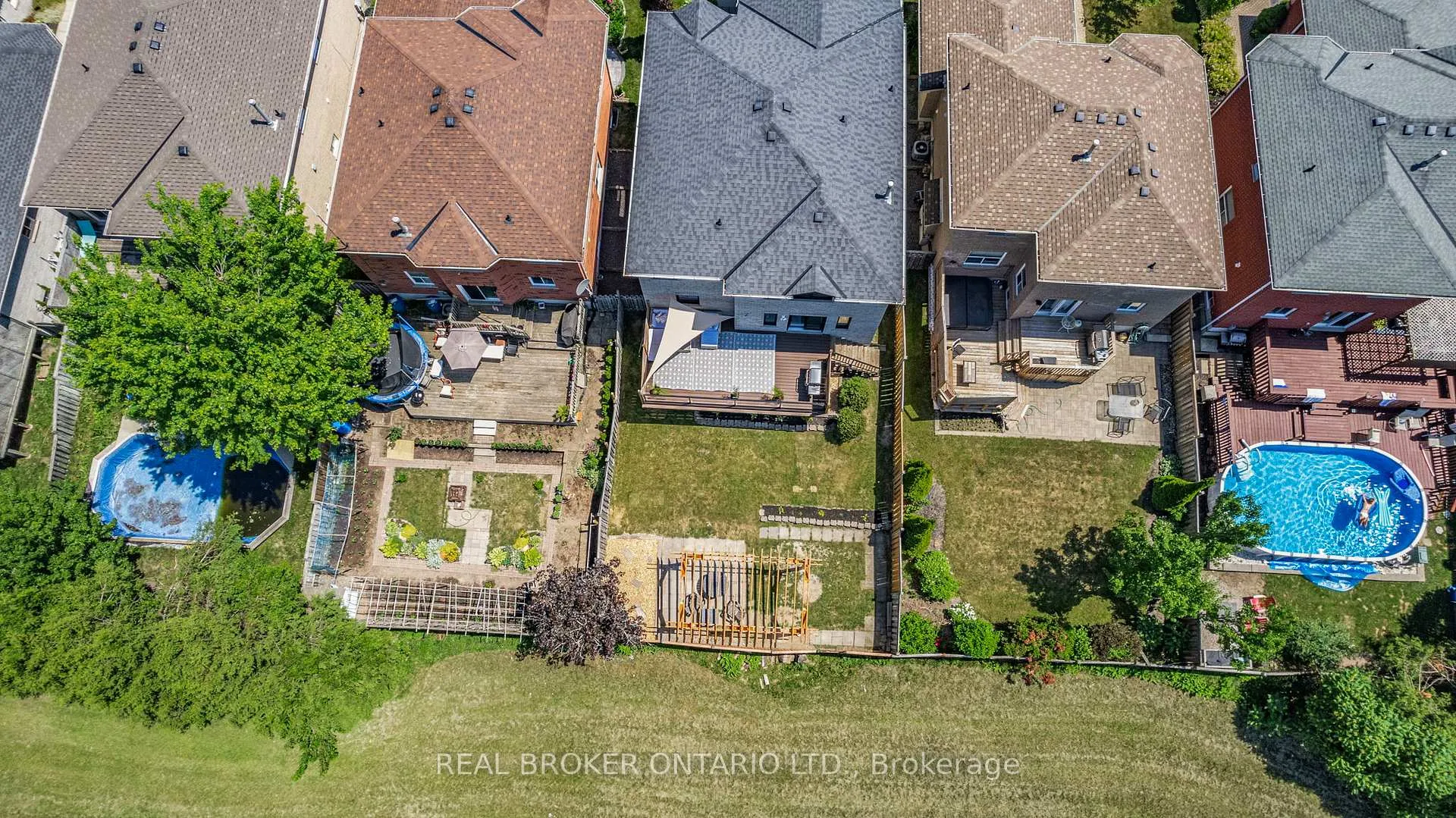 Photo 43 of 32 Black Willow Drive, Barrie, Holly — HOMEH