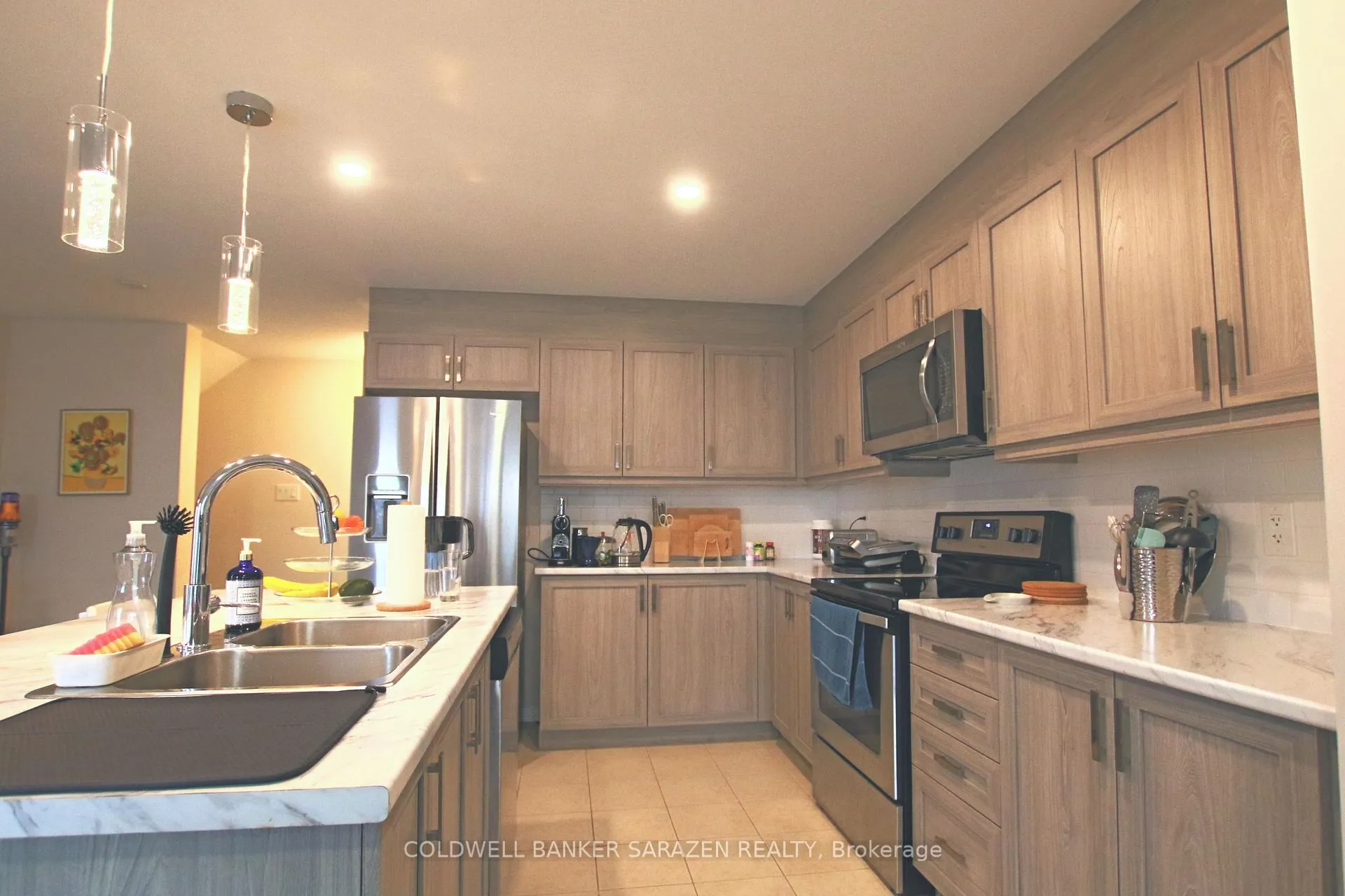 Photo 20 of 857 Element Private, Ottawa, Kanata - Emerald Meadows/Trailwest — HOMEH