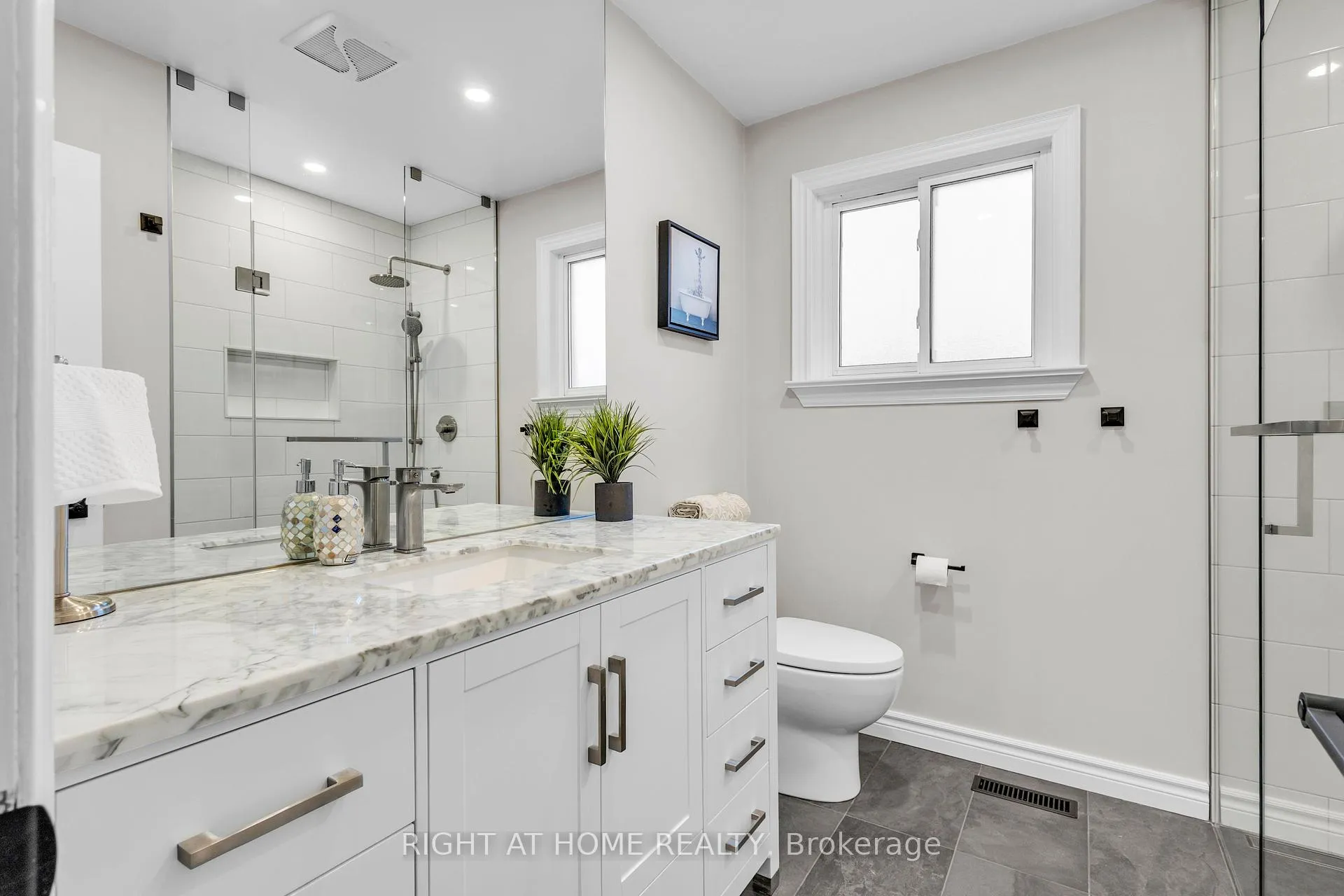 Photo 24 of 35 Senator Reesor's Drive, Markham, Sherwood-Amberglen — HOMEH