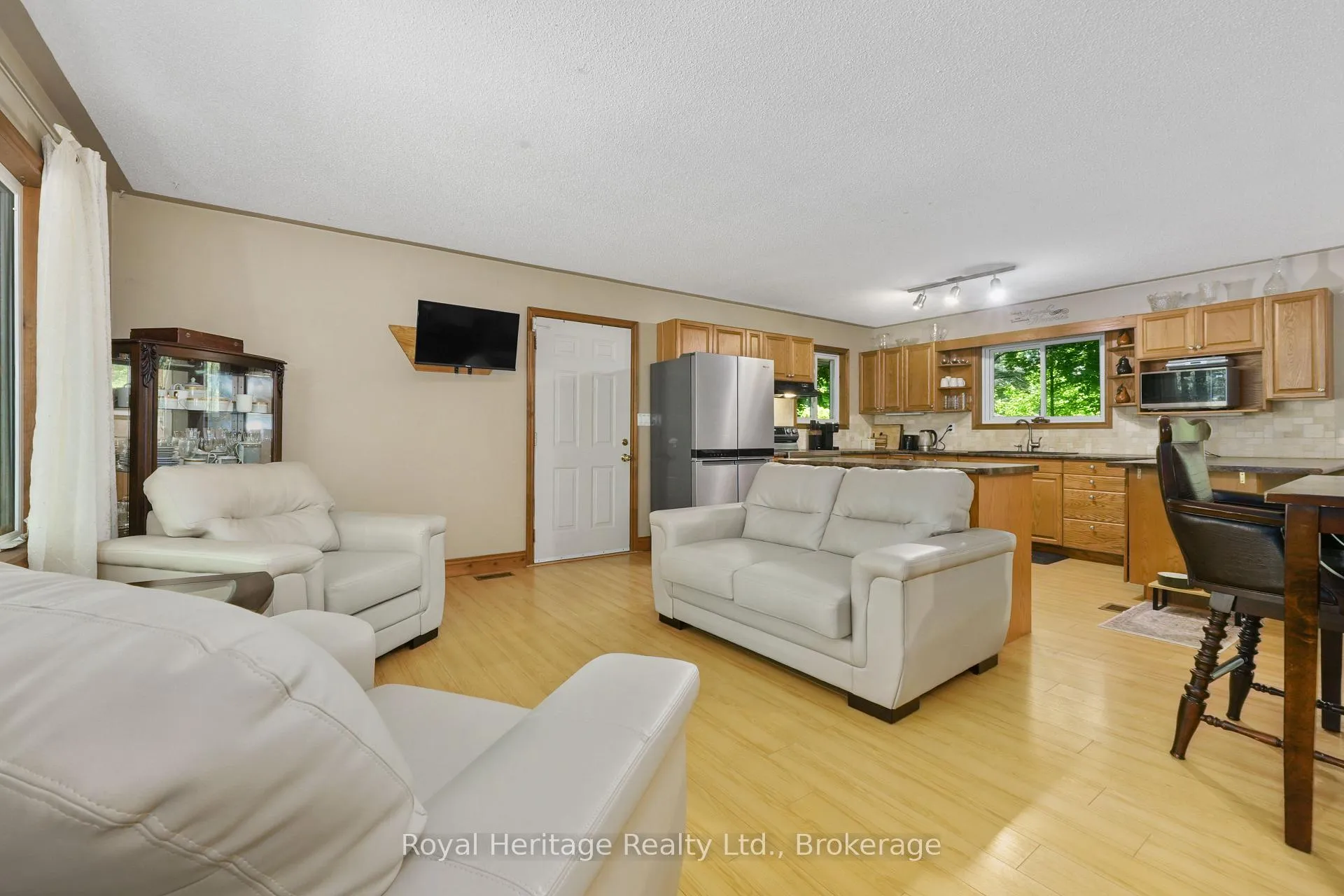 Photo 5 of 691 Hansen Road, Brighton, Rural Brighton — HOMEH