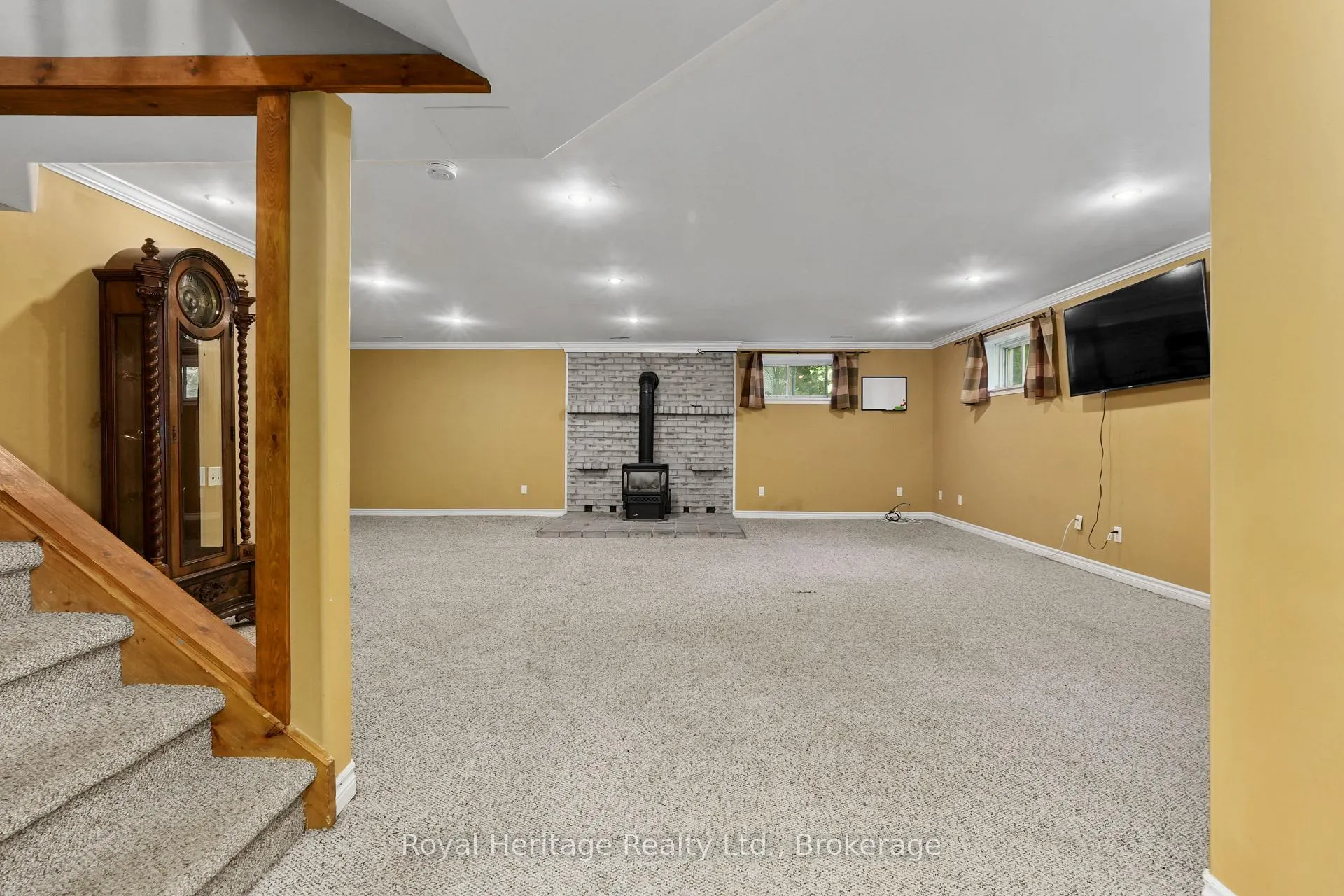 Photo 27 of 691 Hansen Road, Brighton, Rural Brighton — HOMEH