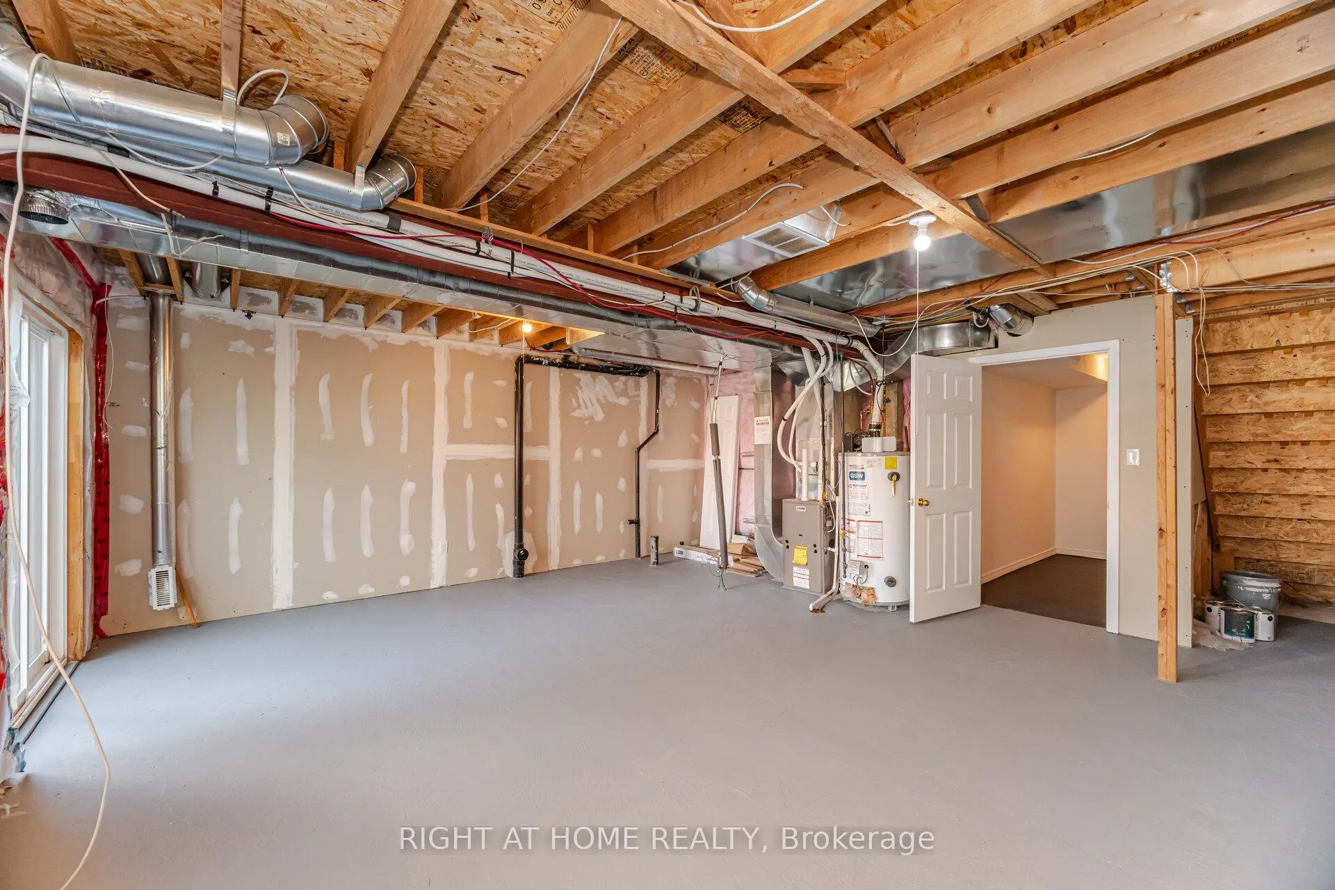 Photo 34 of 23 Peartree Court, Barrie, Allandale Heights — HOMEH