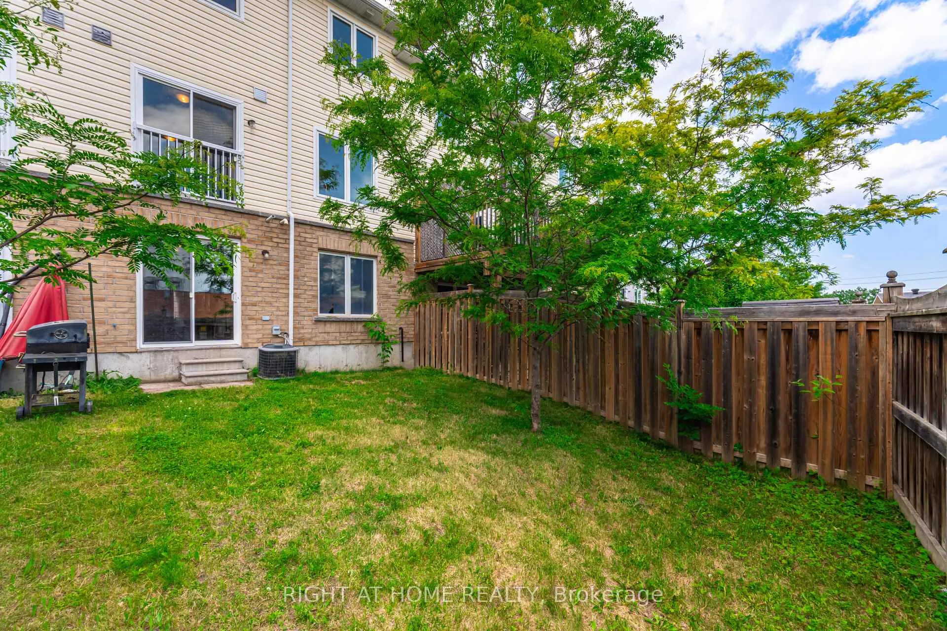 Photo 36 of 23 Peartree Court, Barrie, Allandale Heights — HOMEH