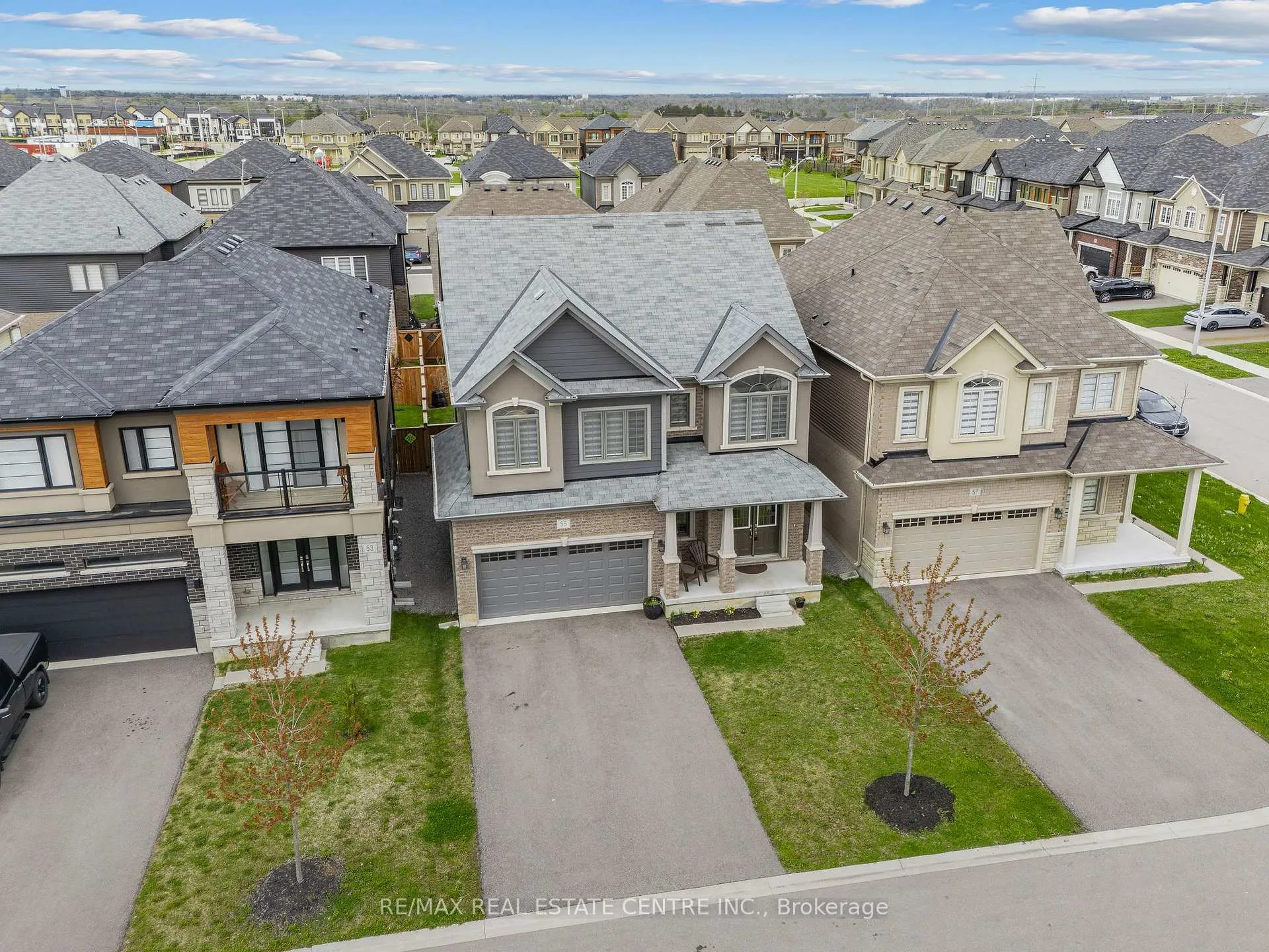 Photo 4 of 55 Scenic Ridge Gate, Brant, Paris — HOMEH